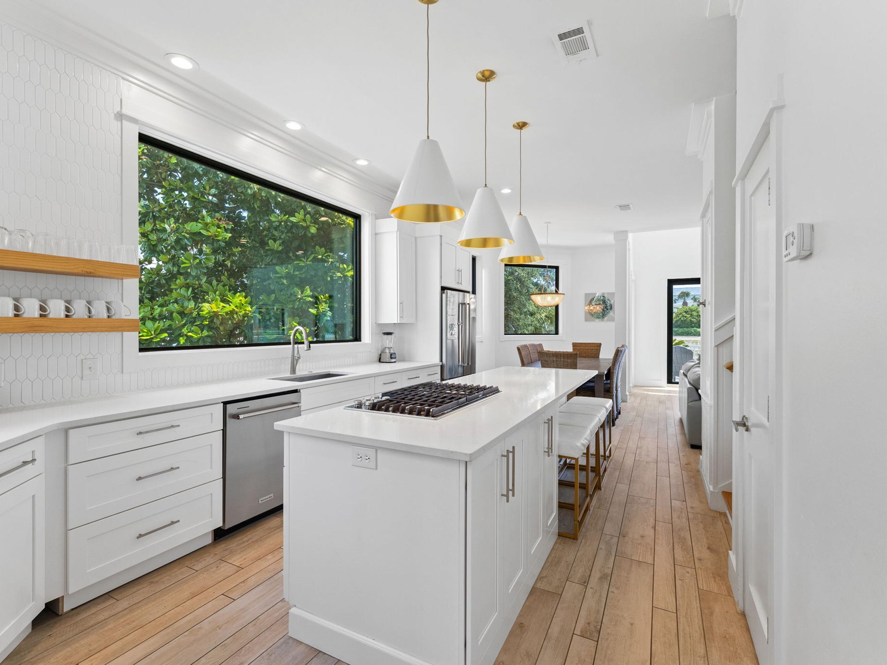 3153 E Scenic Highway, 98