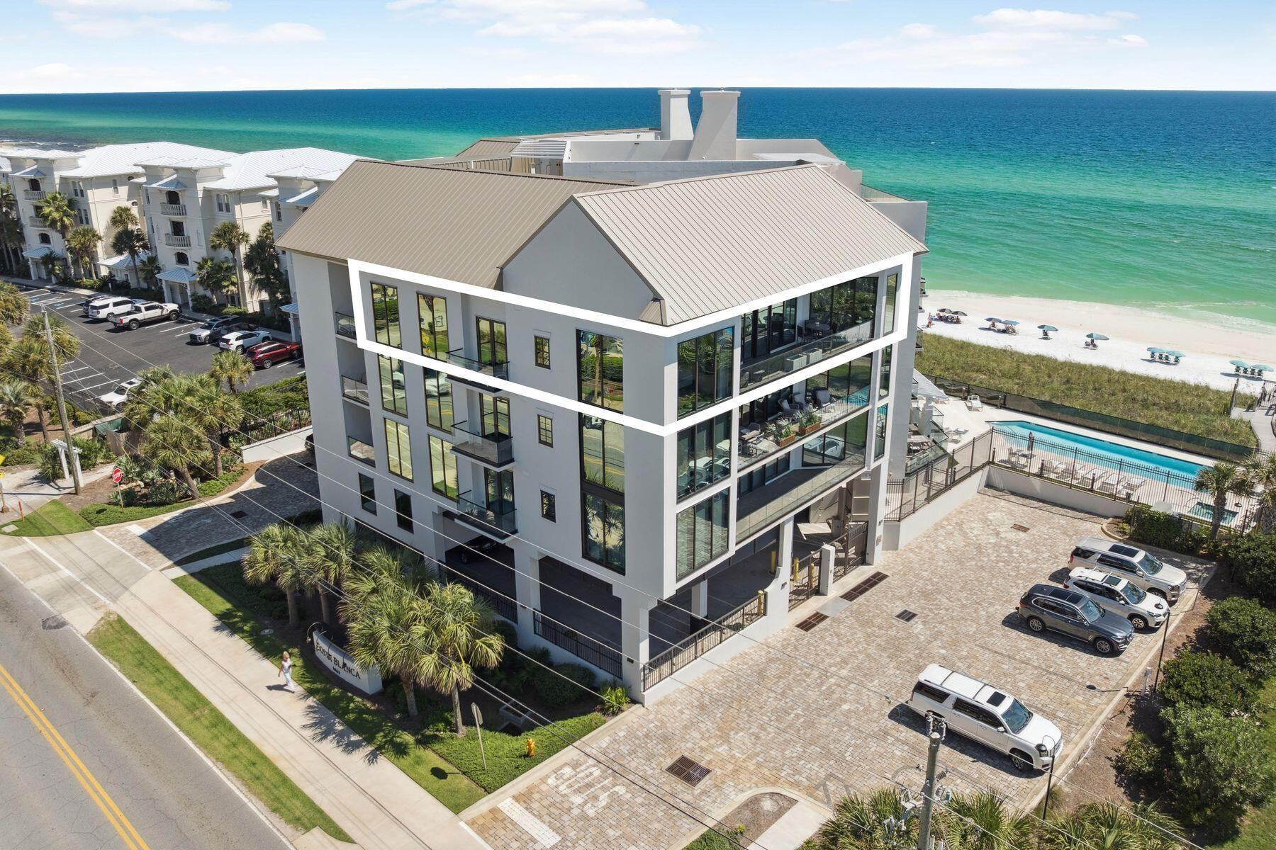 4463 W County Hwy 30A, 400