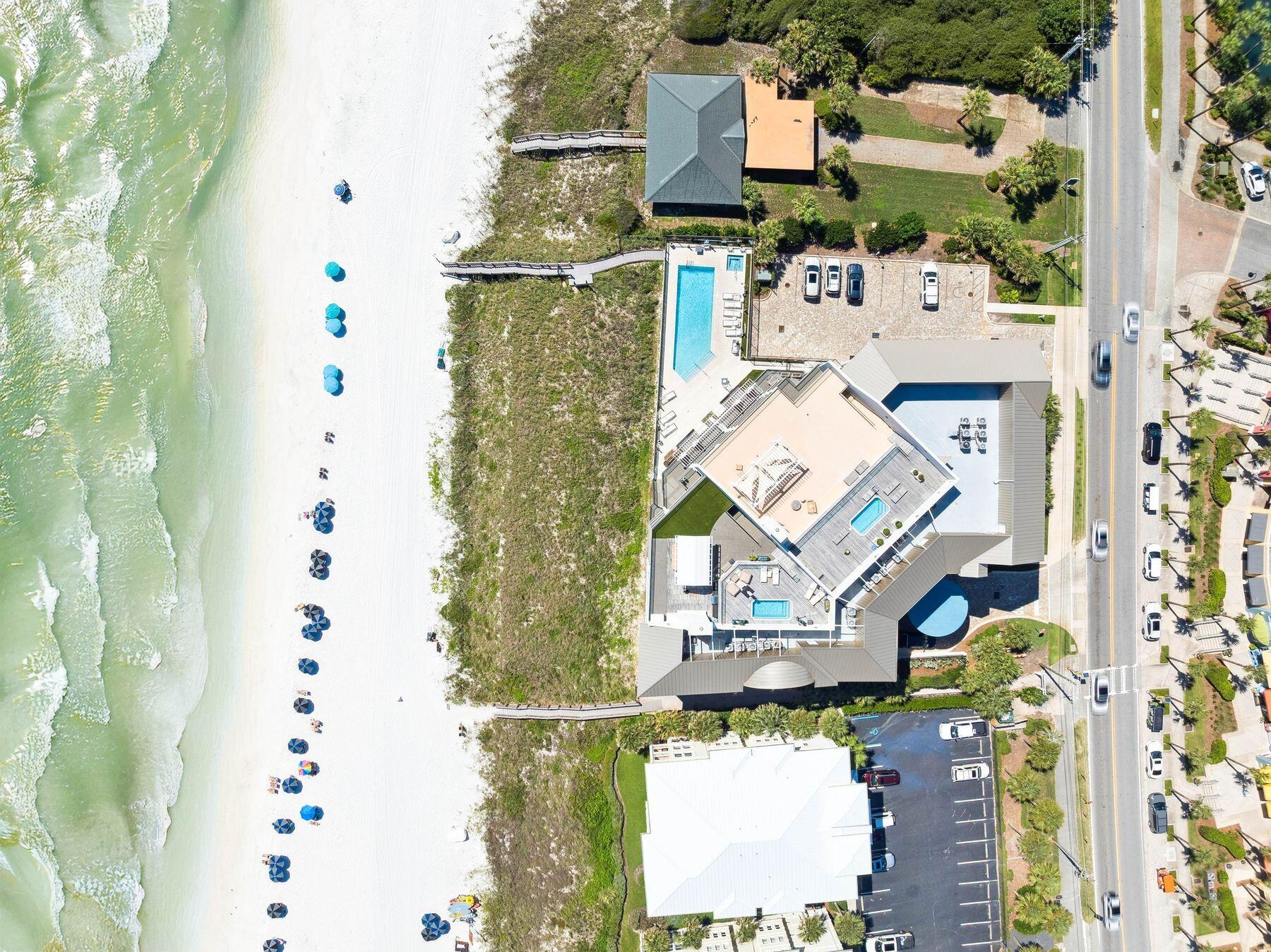 4463 W County Hwy 30A, 400