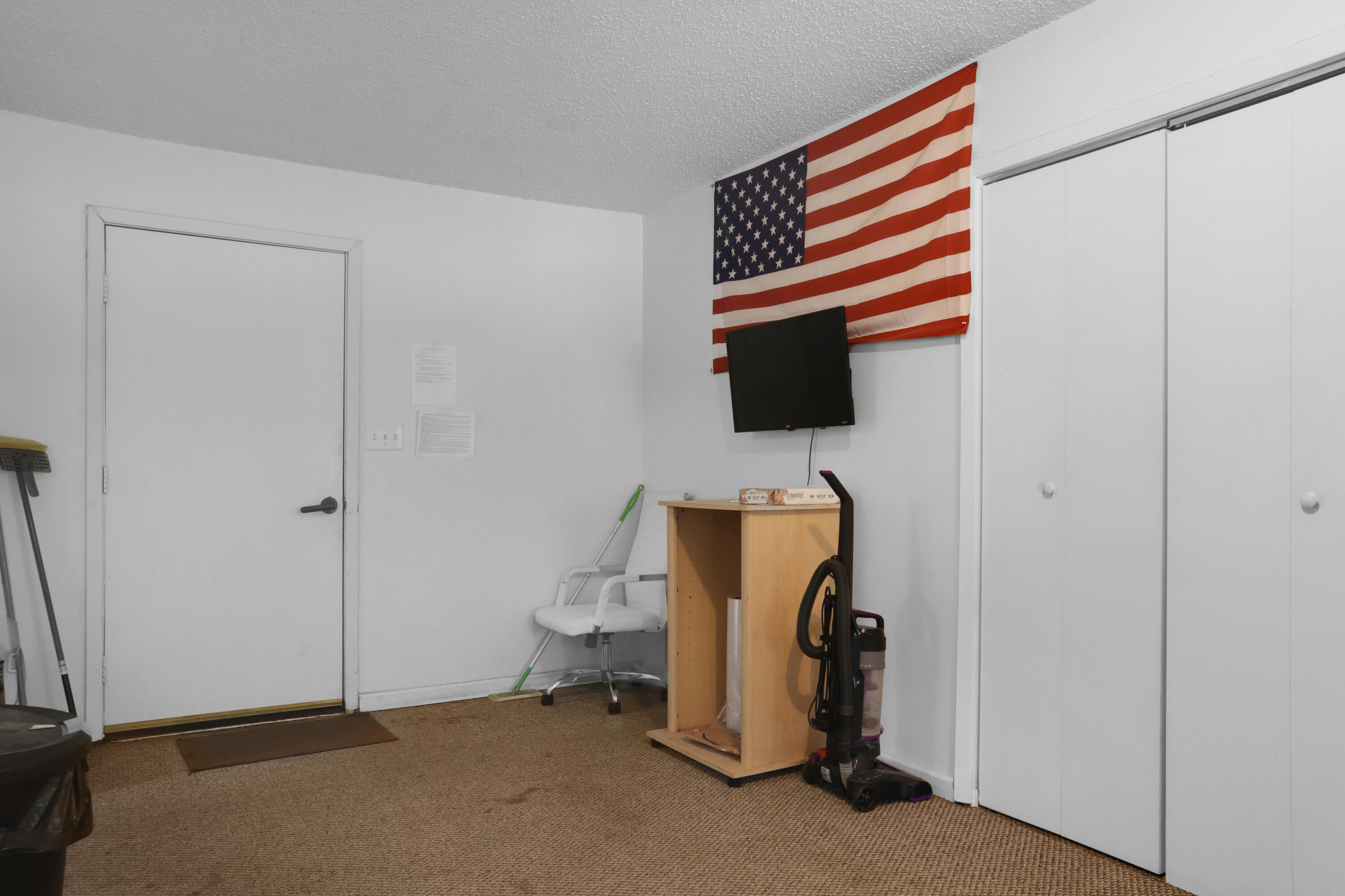 611 Colonial Drive, APT 6