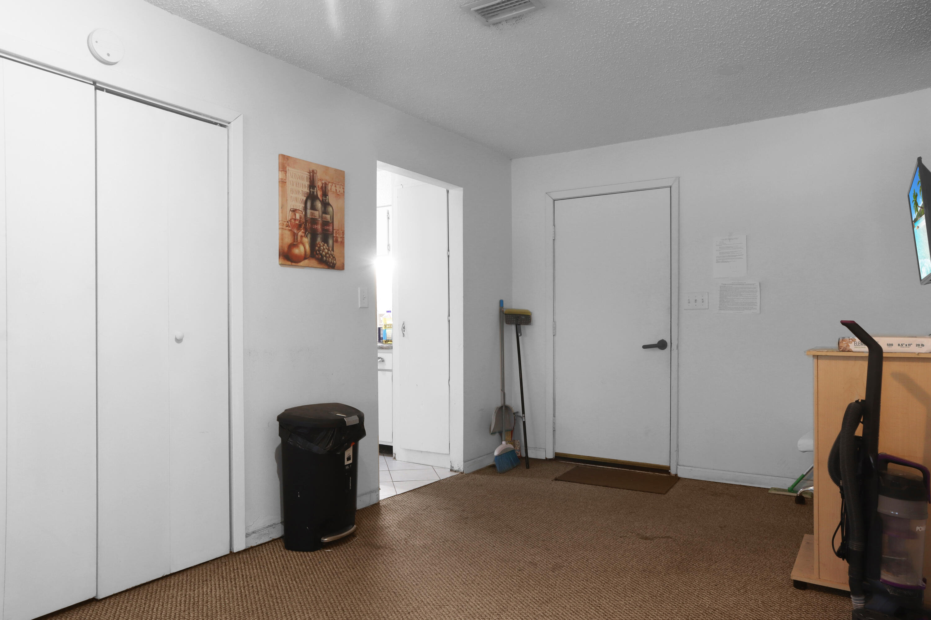 611 Colonial Drive, APT 6