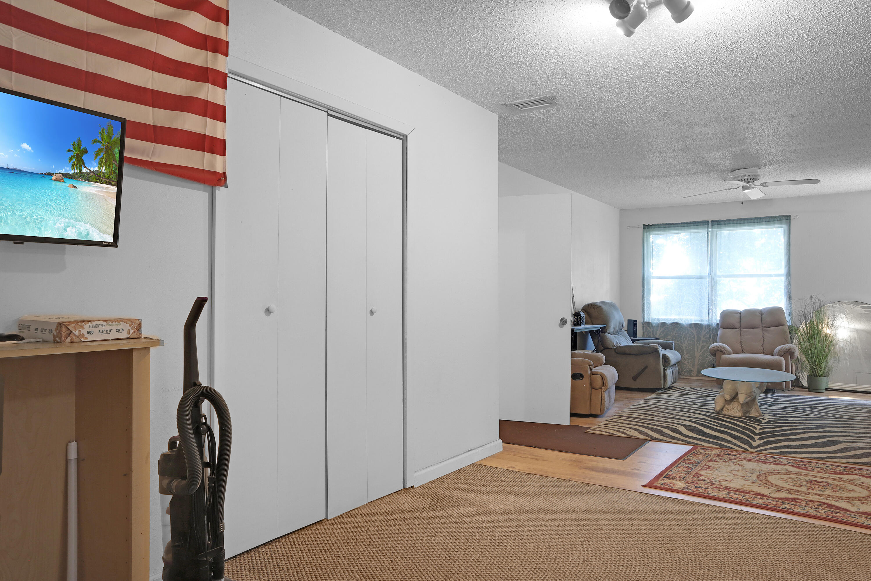 611 Colonial Drive, APT 6