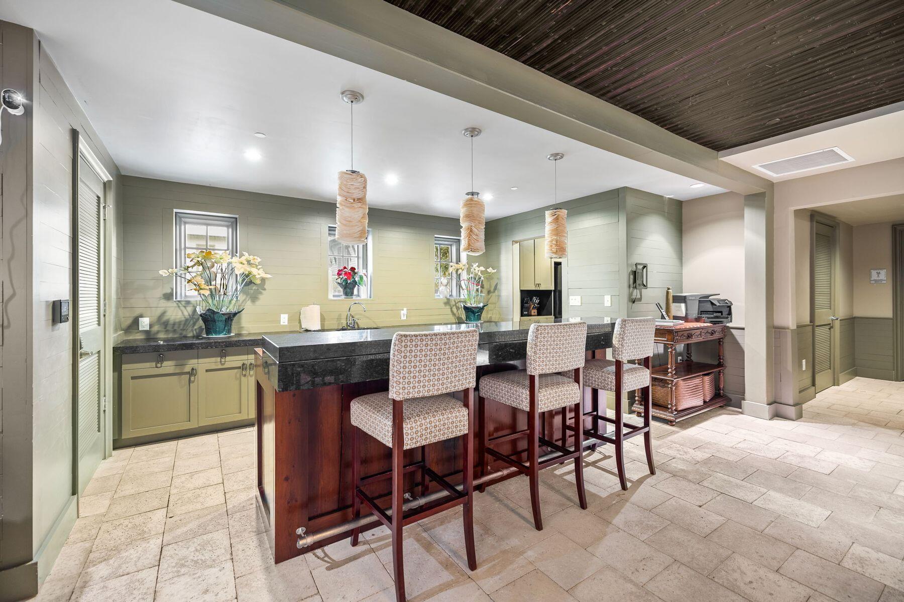 136 Georgetown Avenue, 3B-4