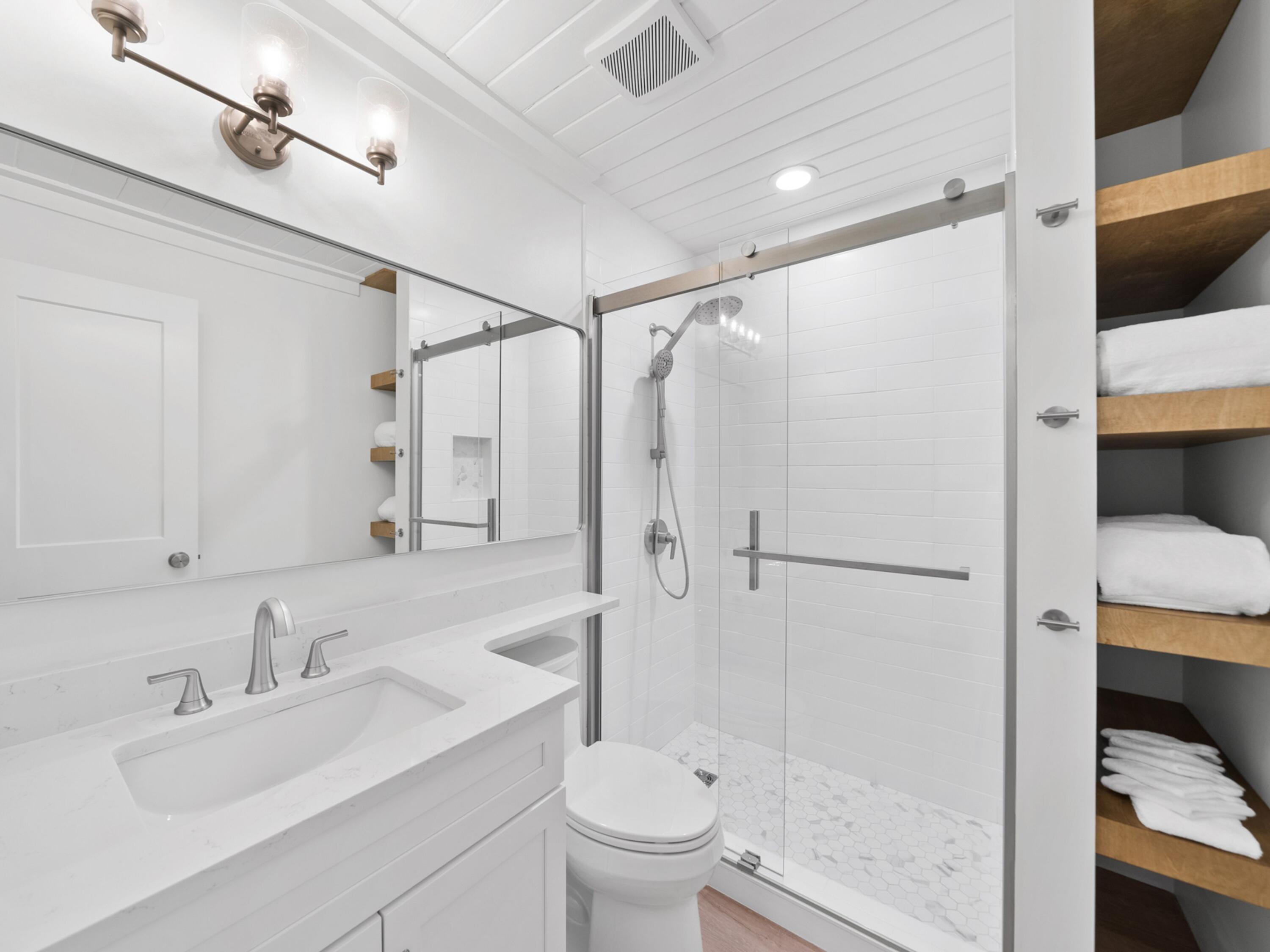 81 S Orange Street, # 205