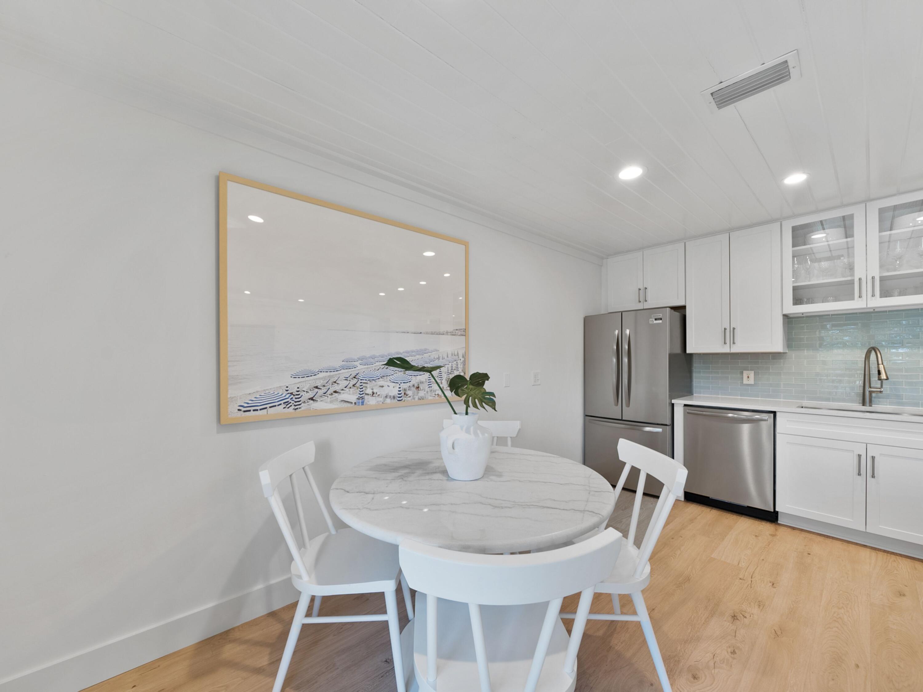 81 S Orange Street, # 205