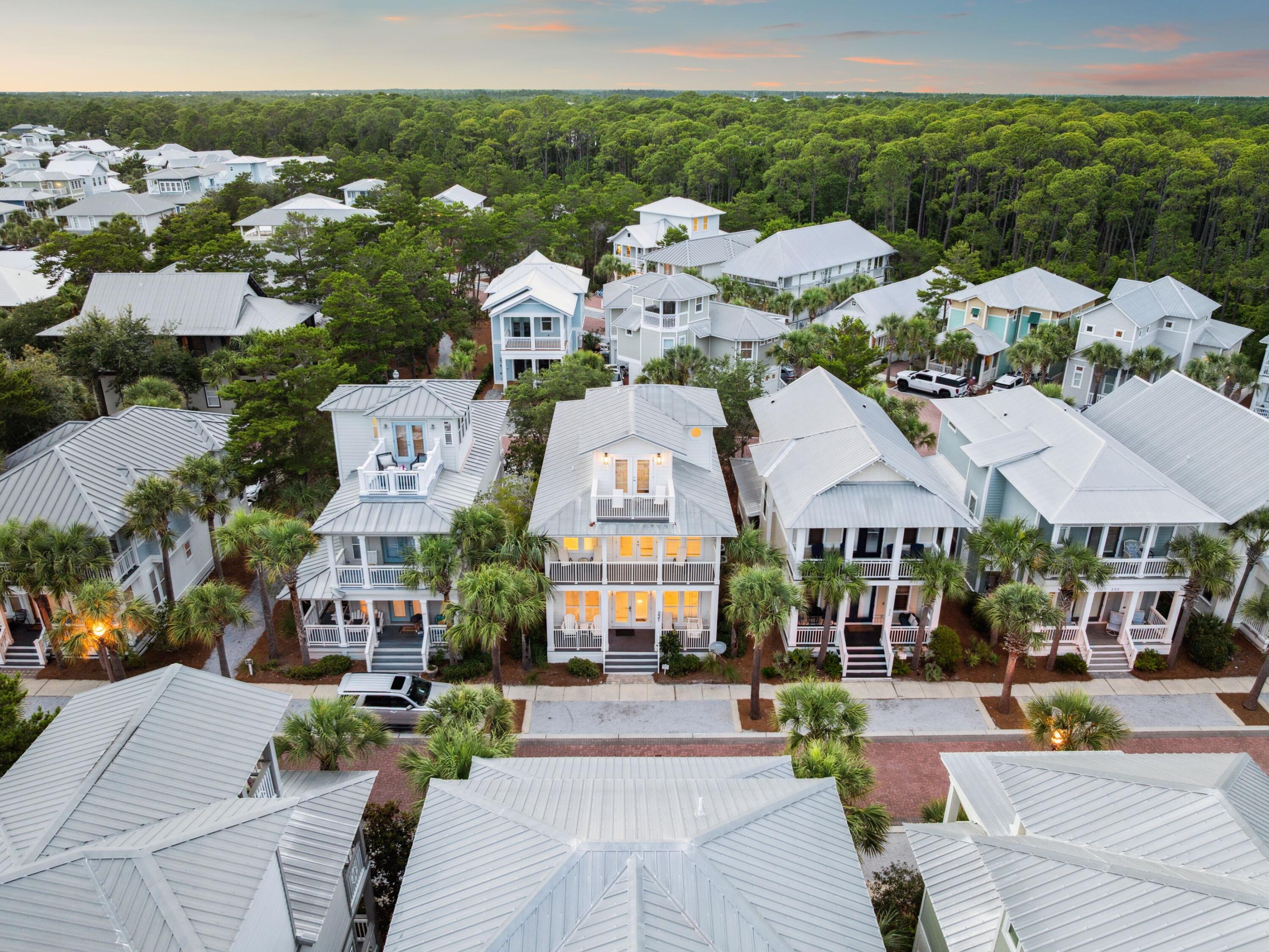 221 Seacrest Beach Blvd E