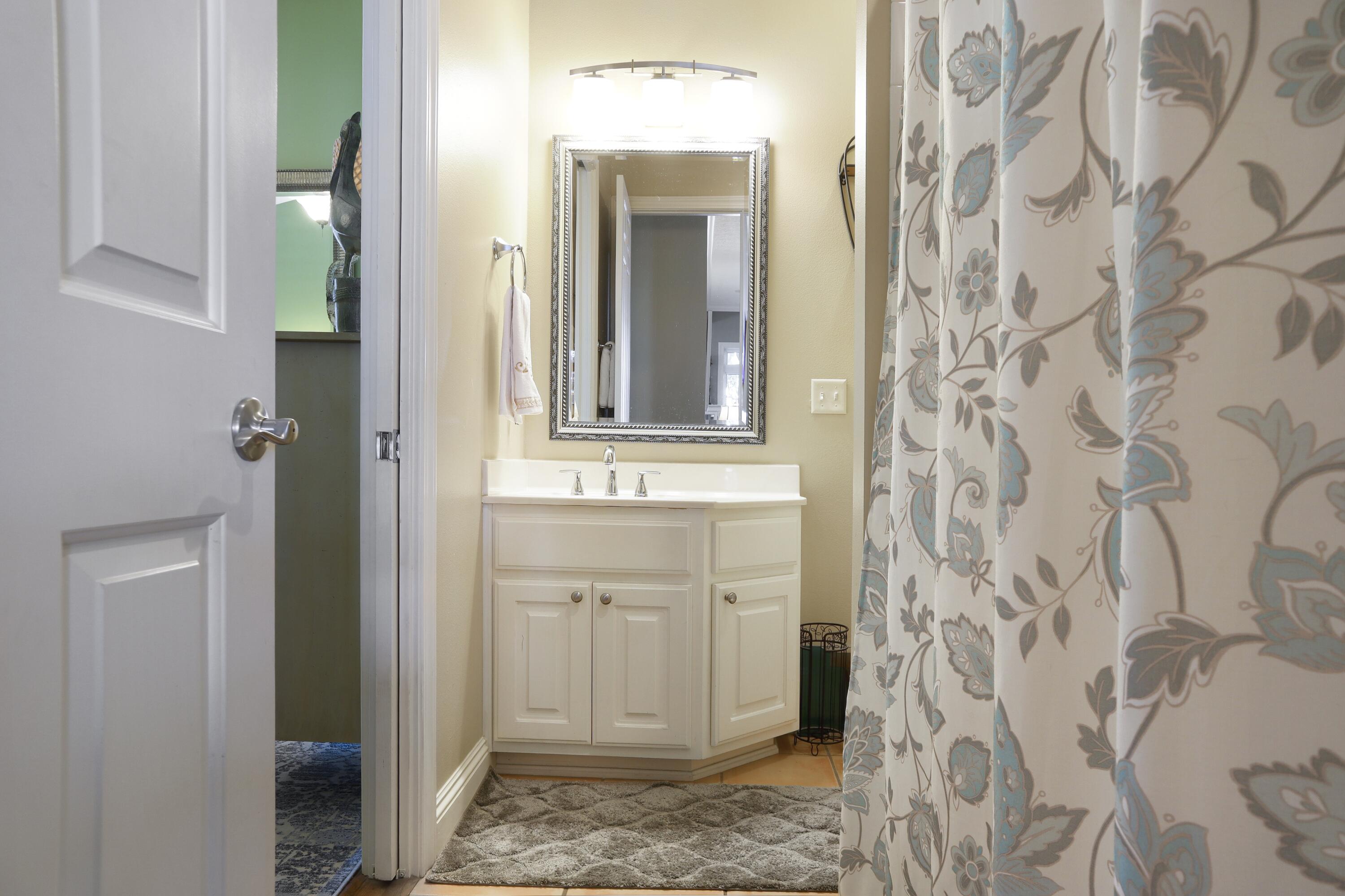 5884 E Bay Boulevard