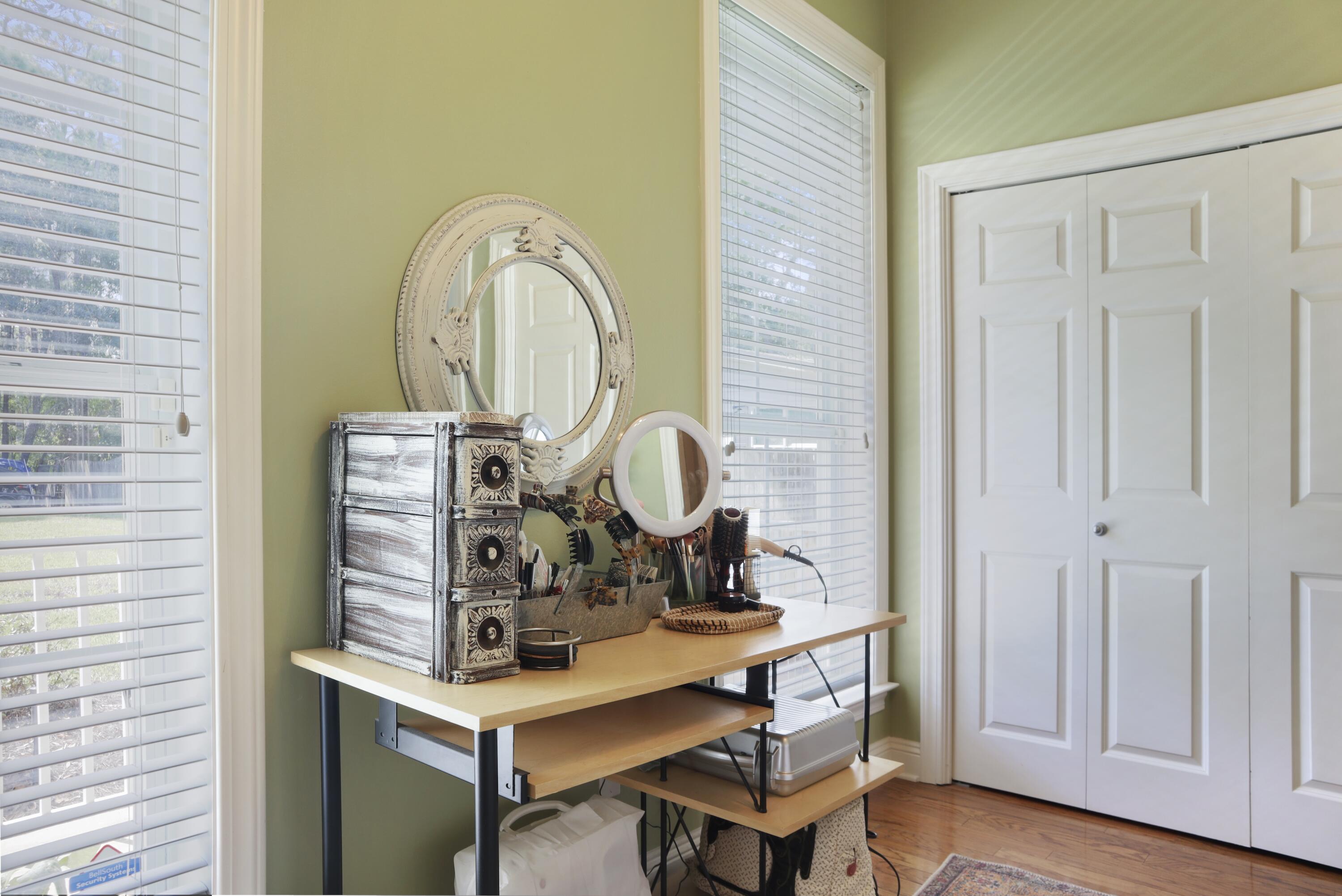 5884 E Bay Boulevard