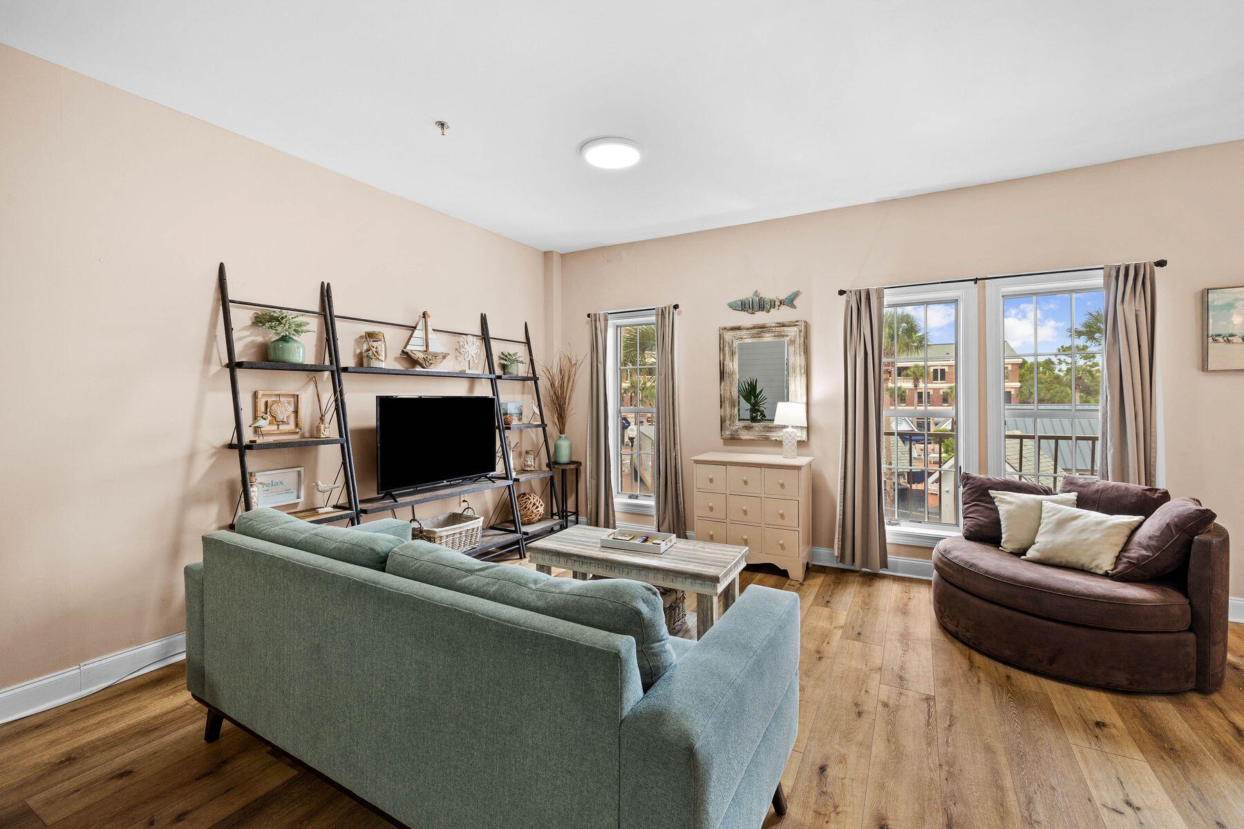 10343 E Co Highway 30A B253, B253