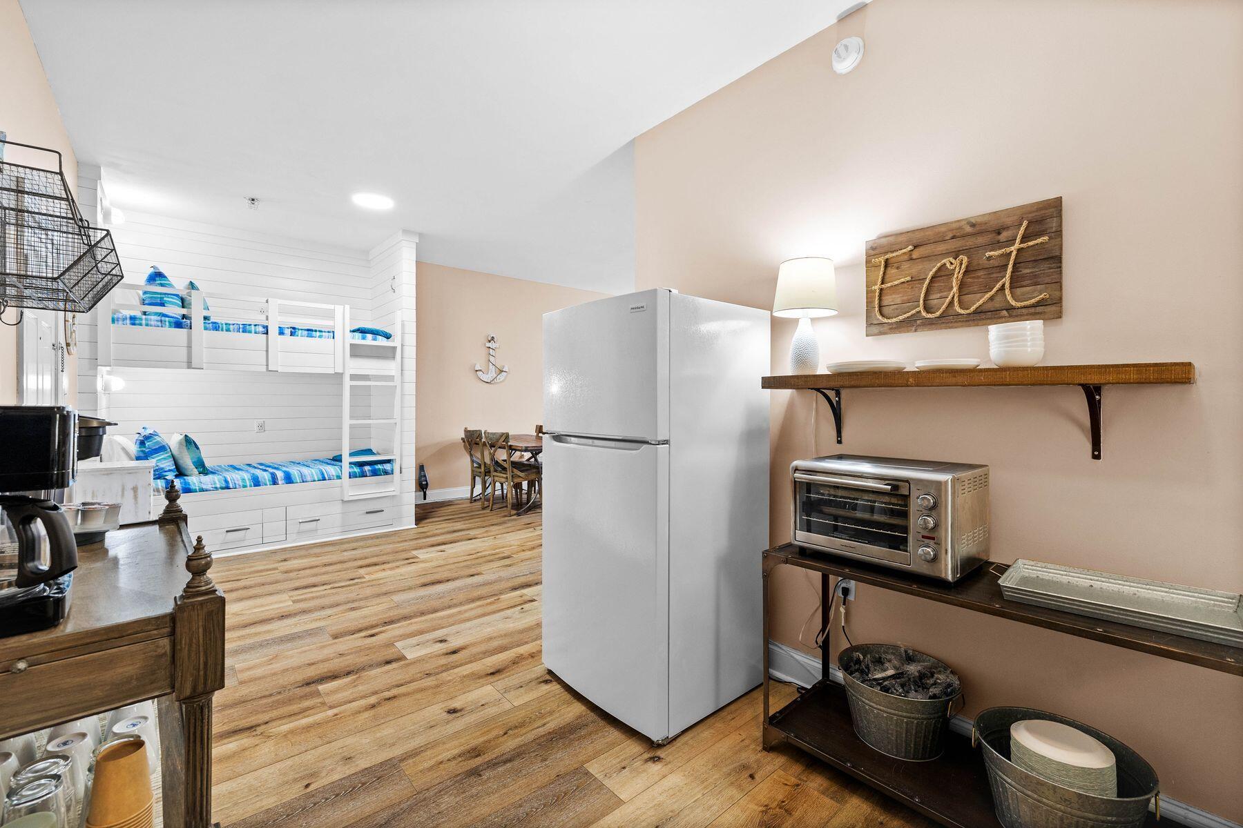 10343 E Co Highway 30A B253, B253