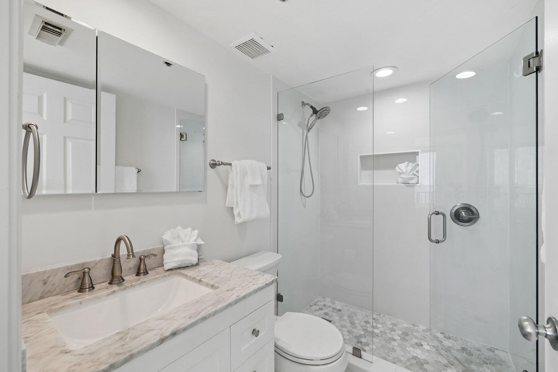 4100 E County Hwy 30A, 701