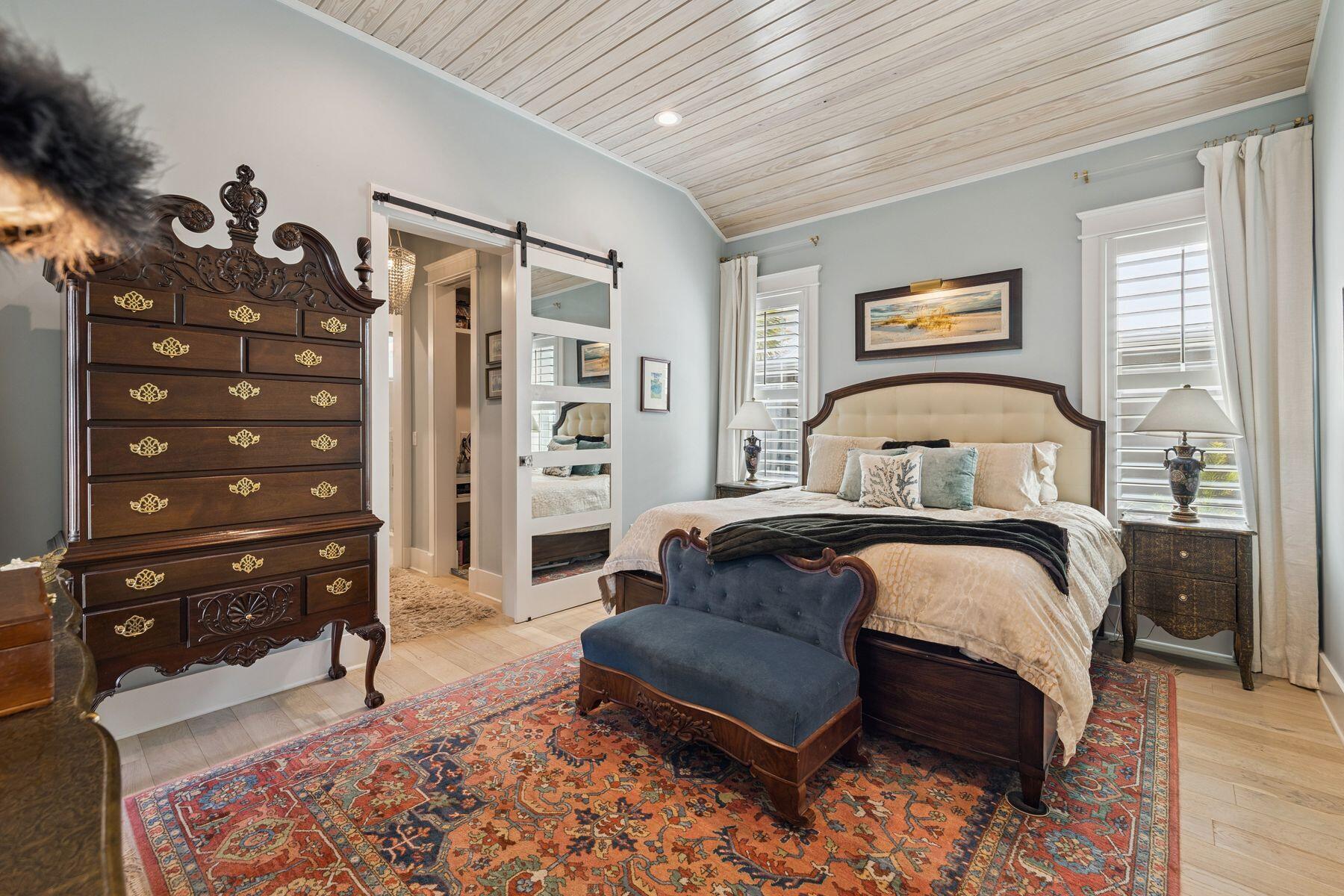 113 White Cliffs Drive