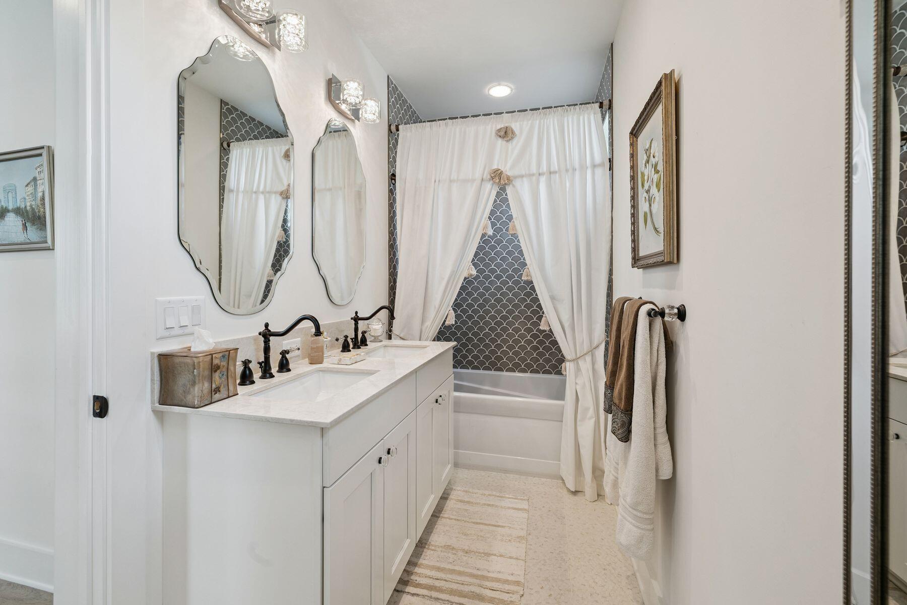 113 White Cliffs Drive