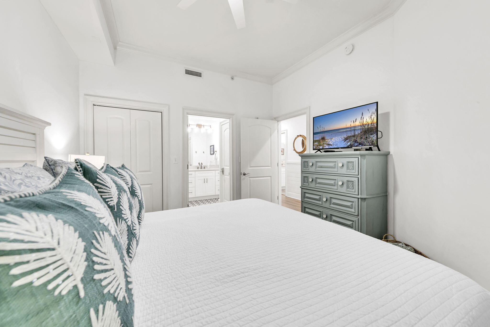 2421 W County Highway 30A, UNIT E103, Santa Rosa Beach Unit: UNIT E103