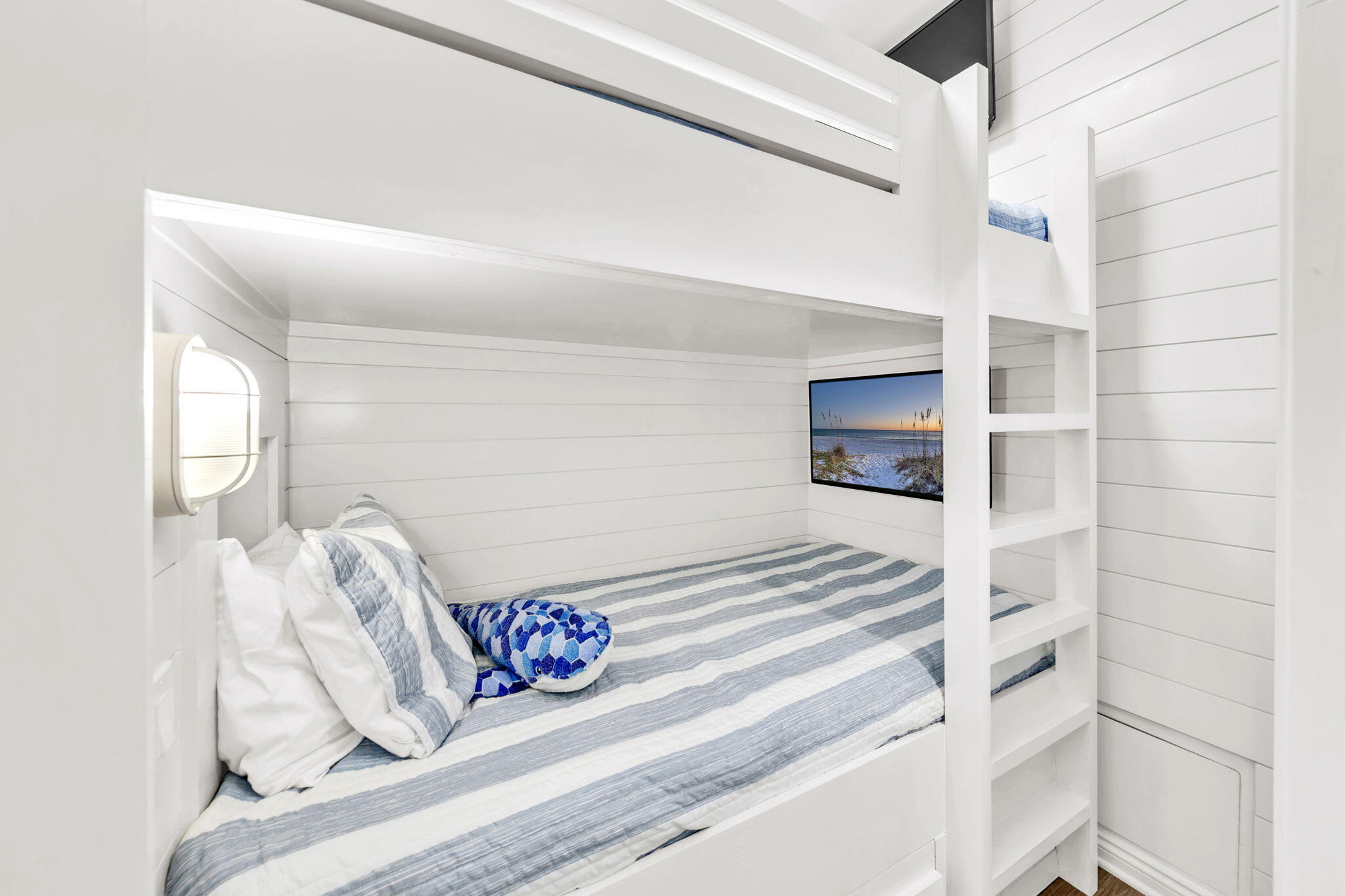 2421 W County Highway 30A, UNIT E103, Santa Rosa Beach Unit: UNIT E103