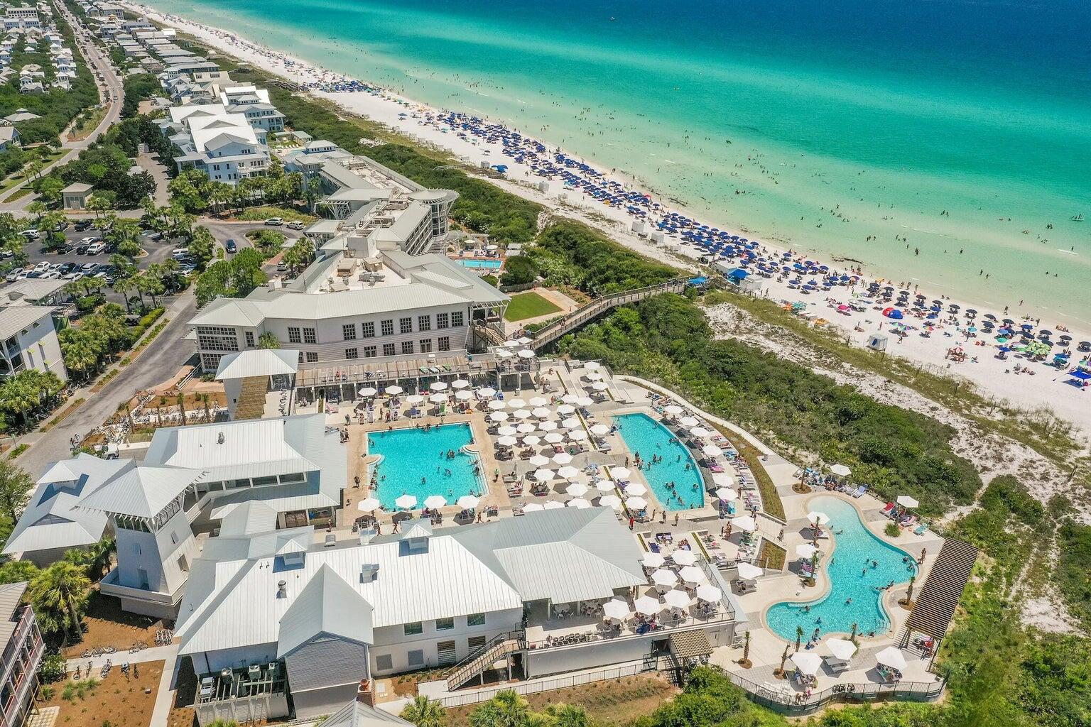 1735 E County Hwy 30A, UNIT 204