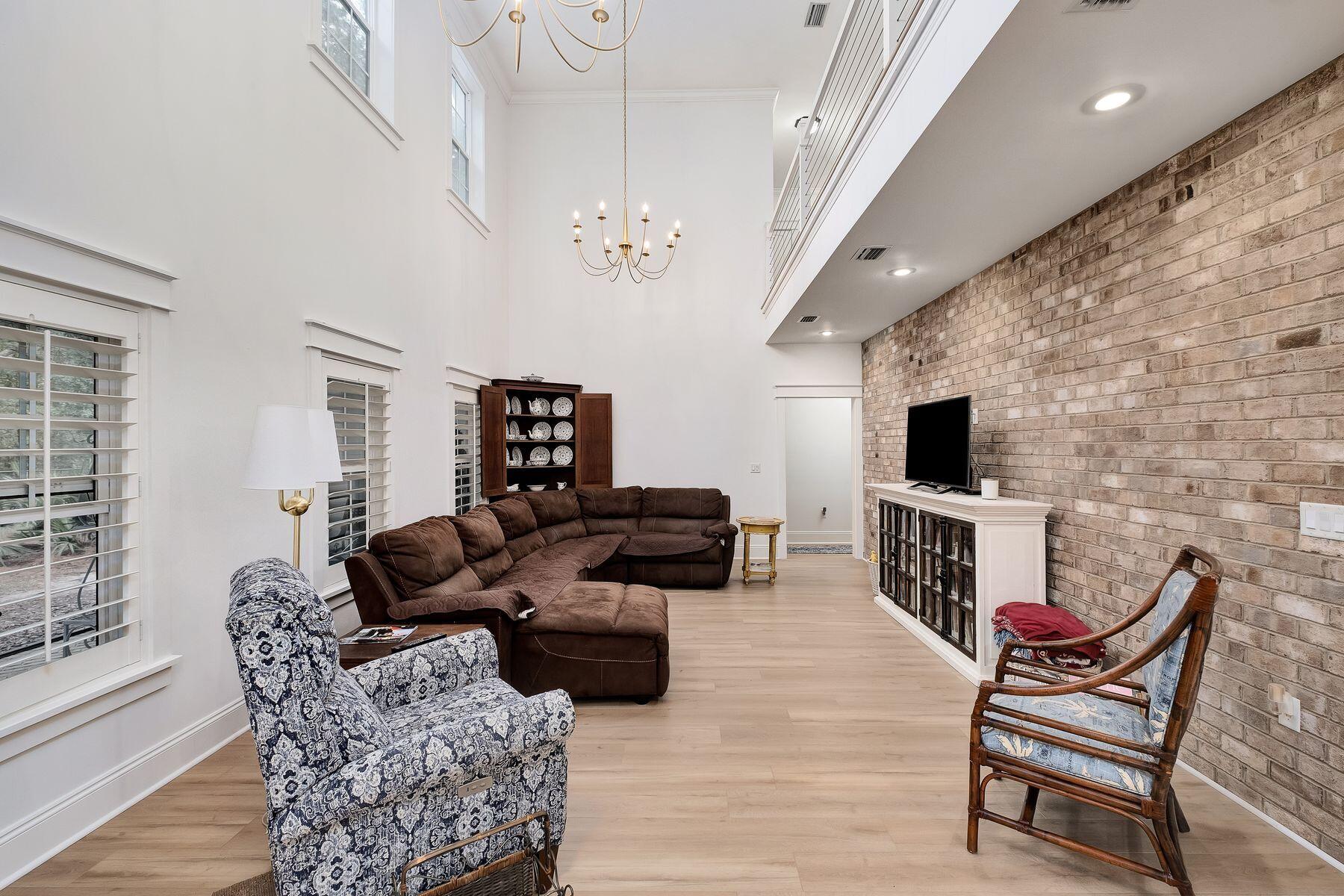 321 Botany Boulevard