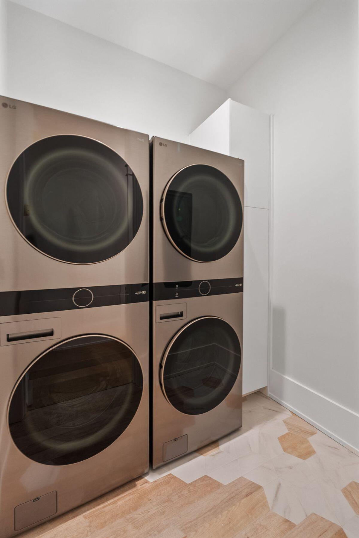 2900 S County Hwy 395