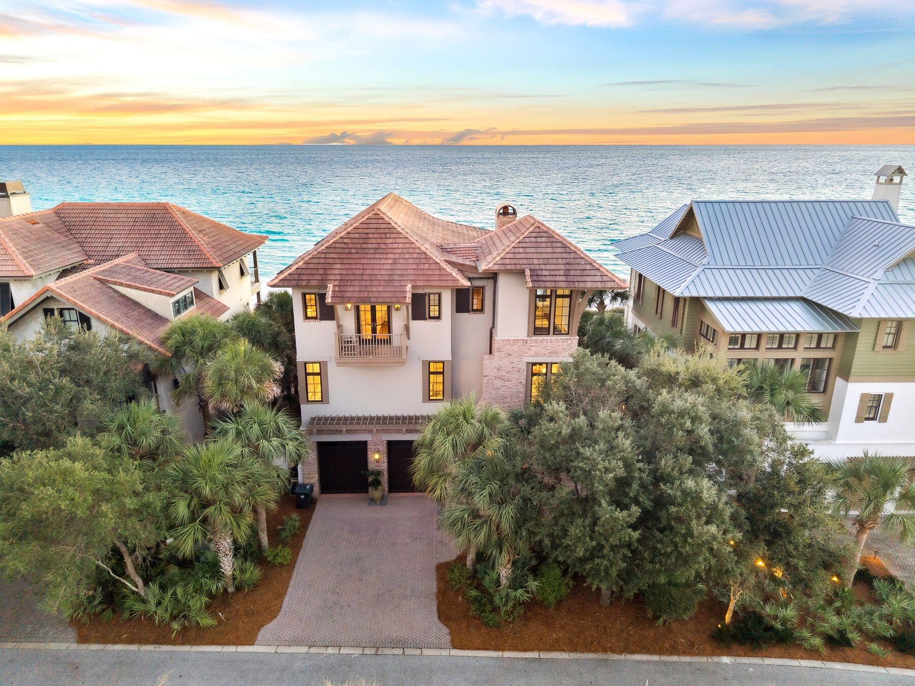131 W St Lucia Lane