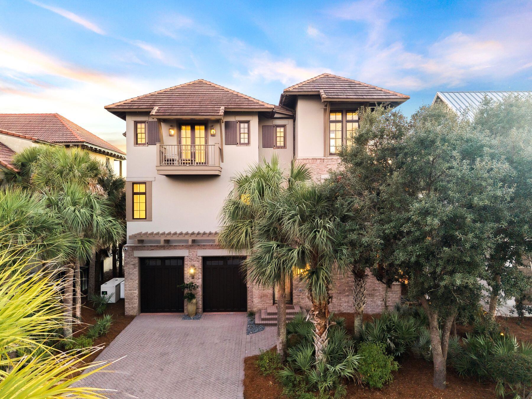 131 W St Lucia Lane