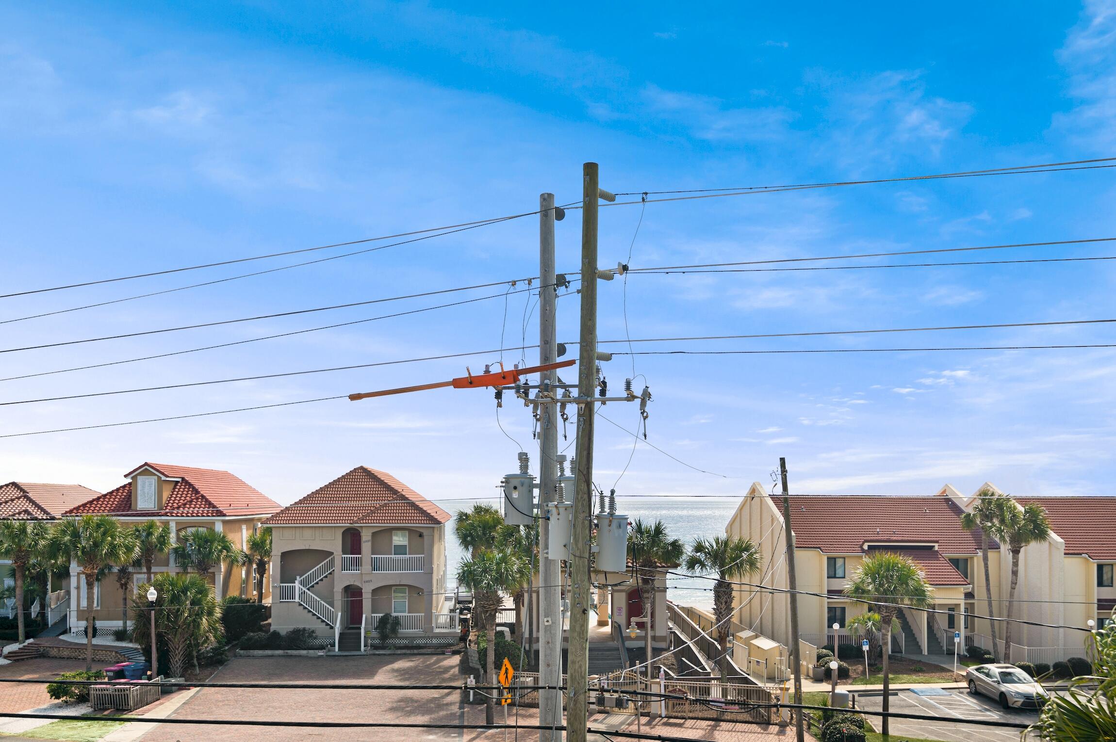 431 La Valencia Circle