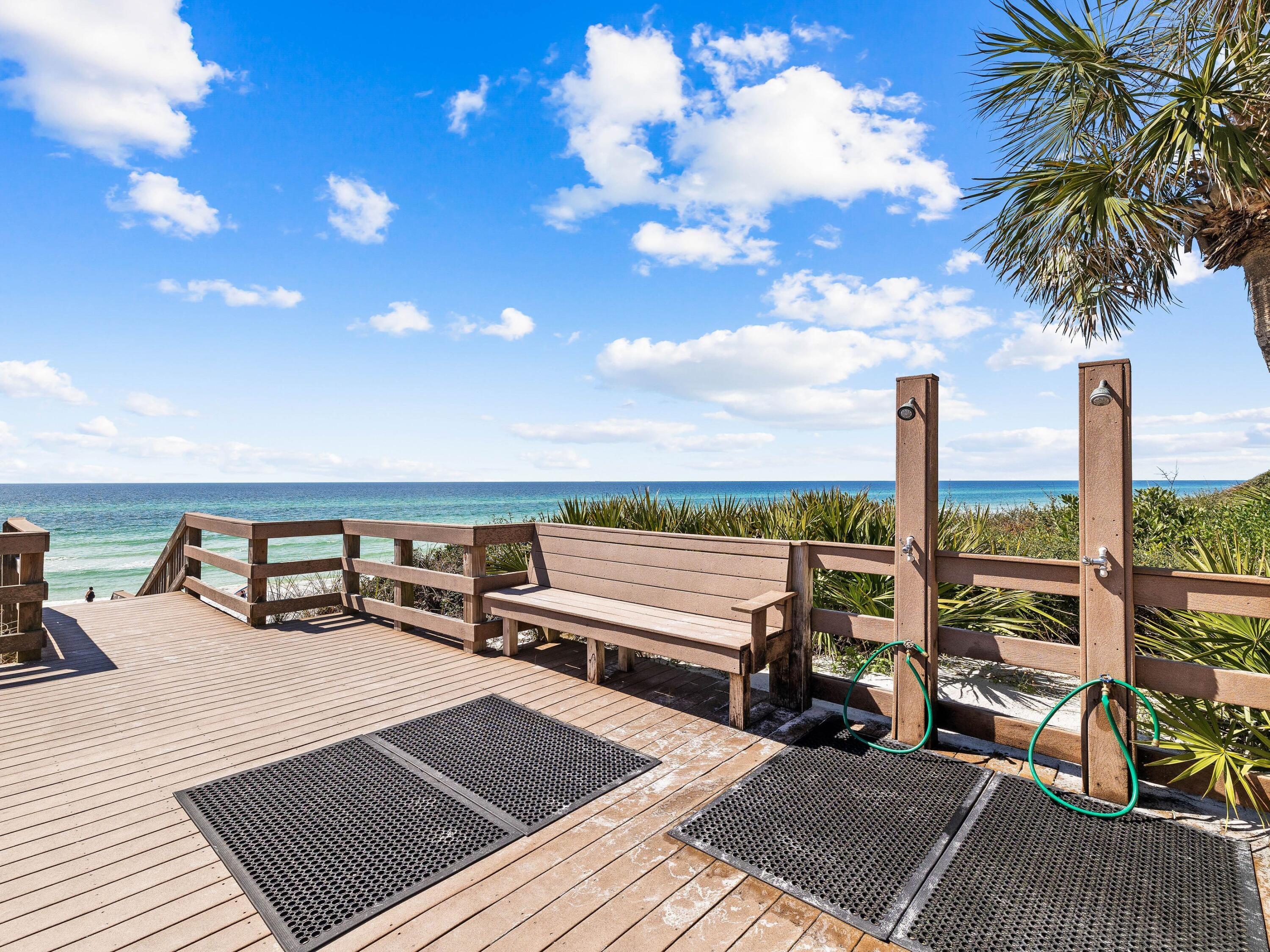 3604 East County Highway 30A D6