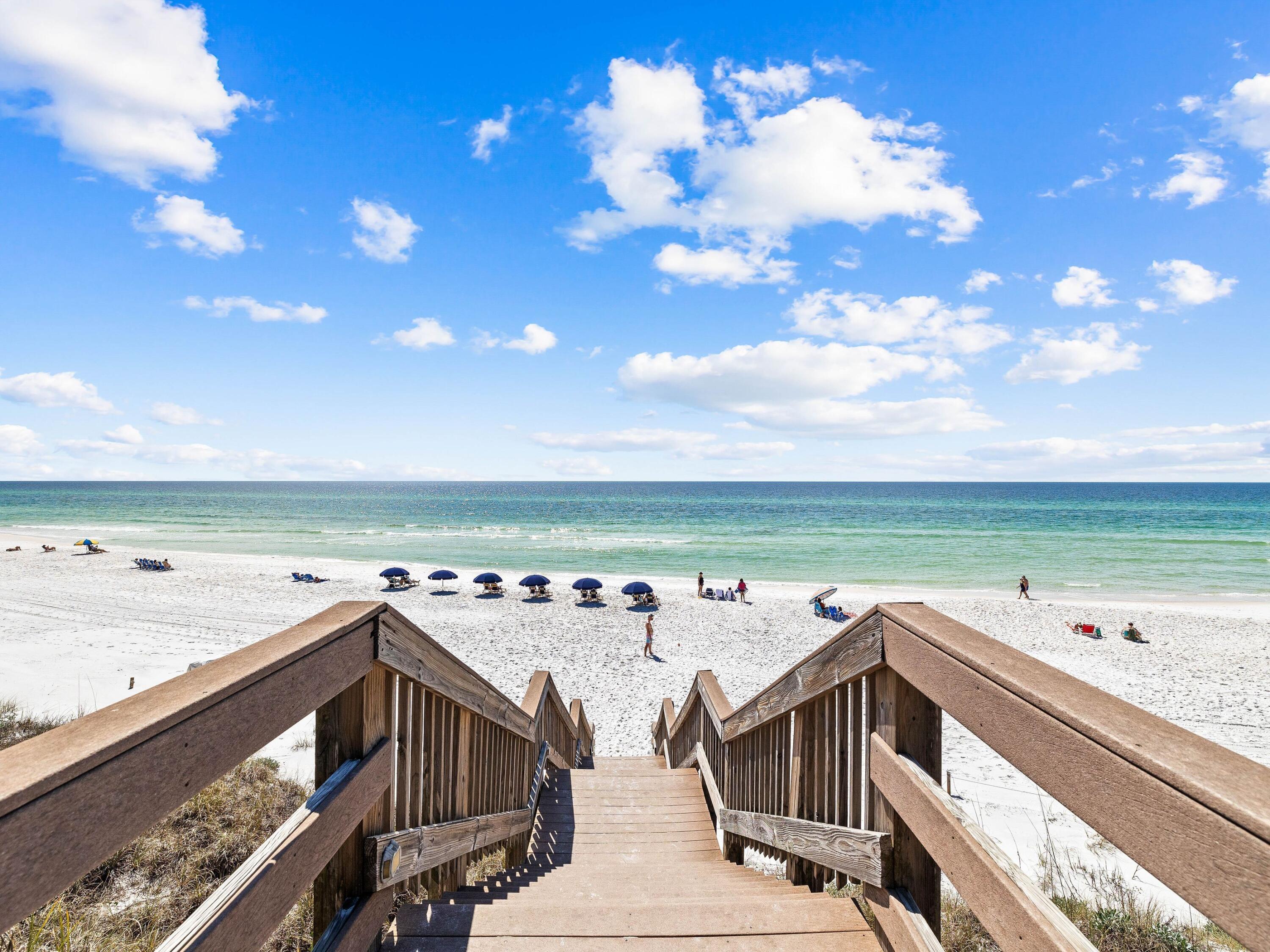 3604 East County Highway 30A D6