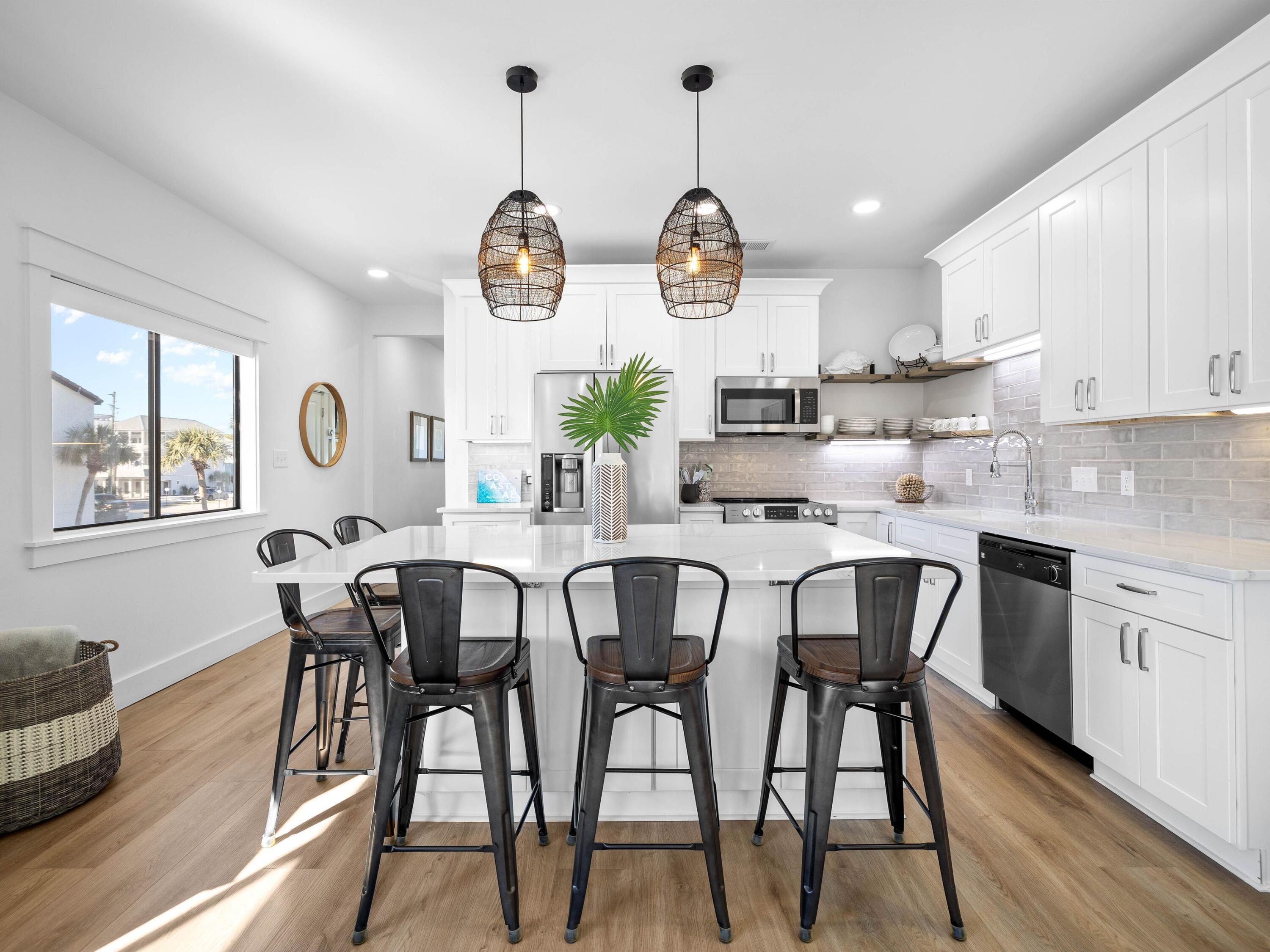 3604 East County Highway 30A D6