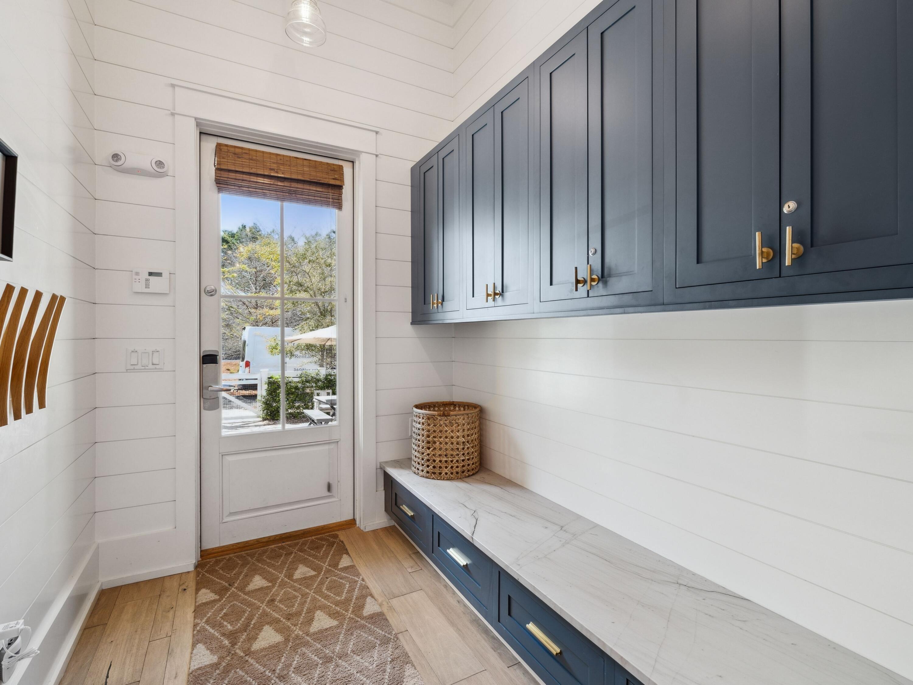 76 Tall Timber Court