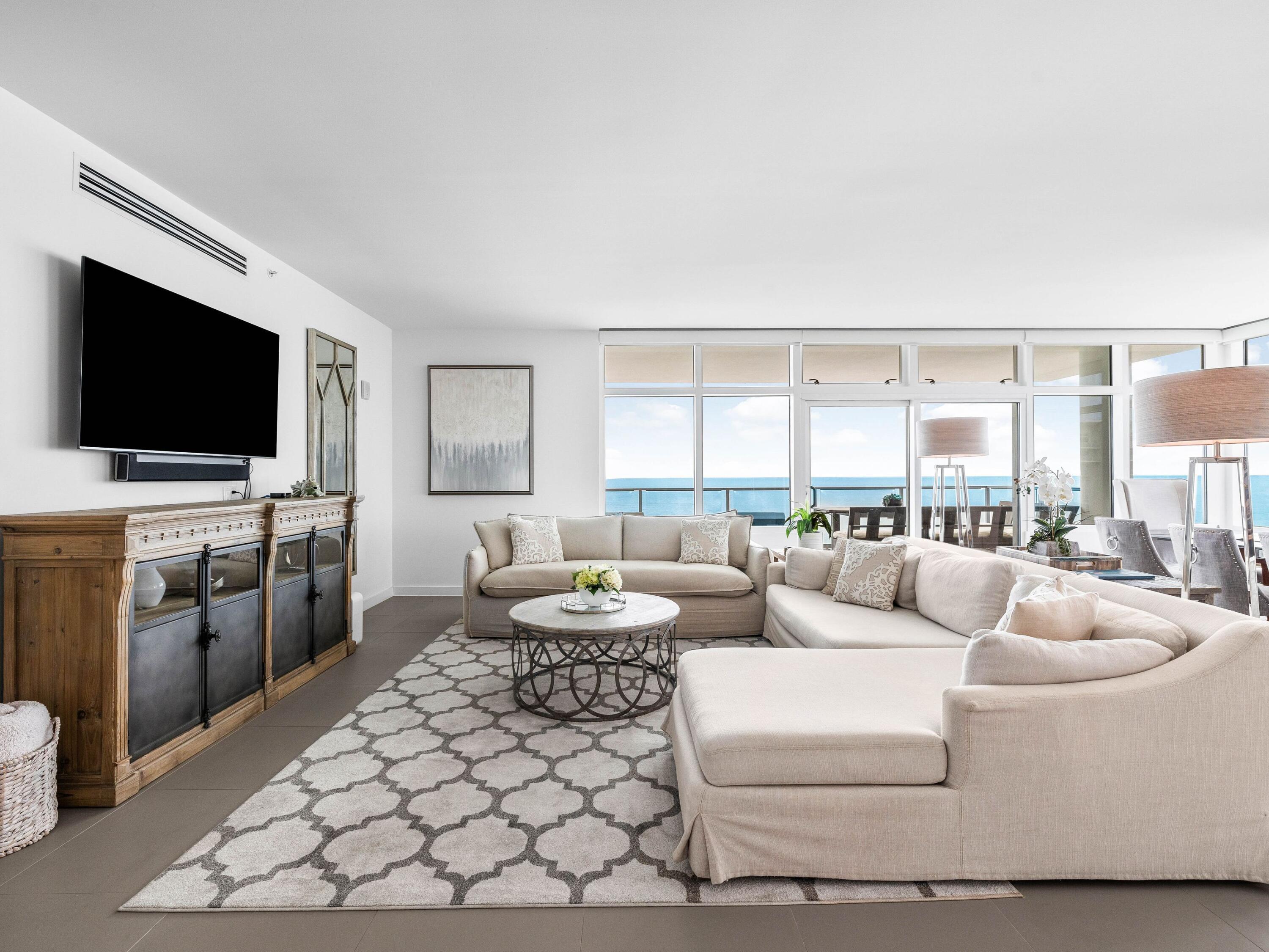 1900 Scenic Hwy 98 902