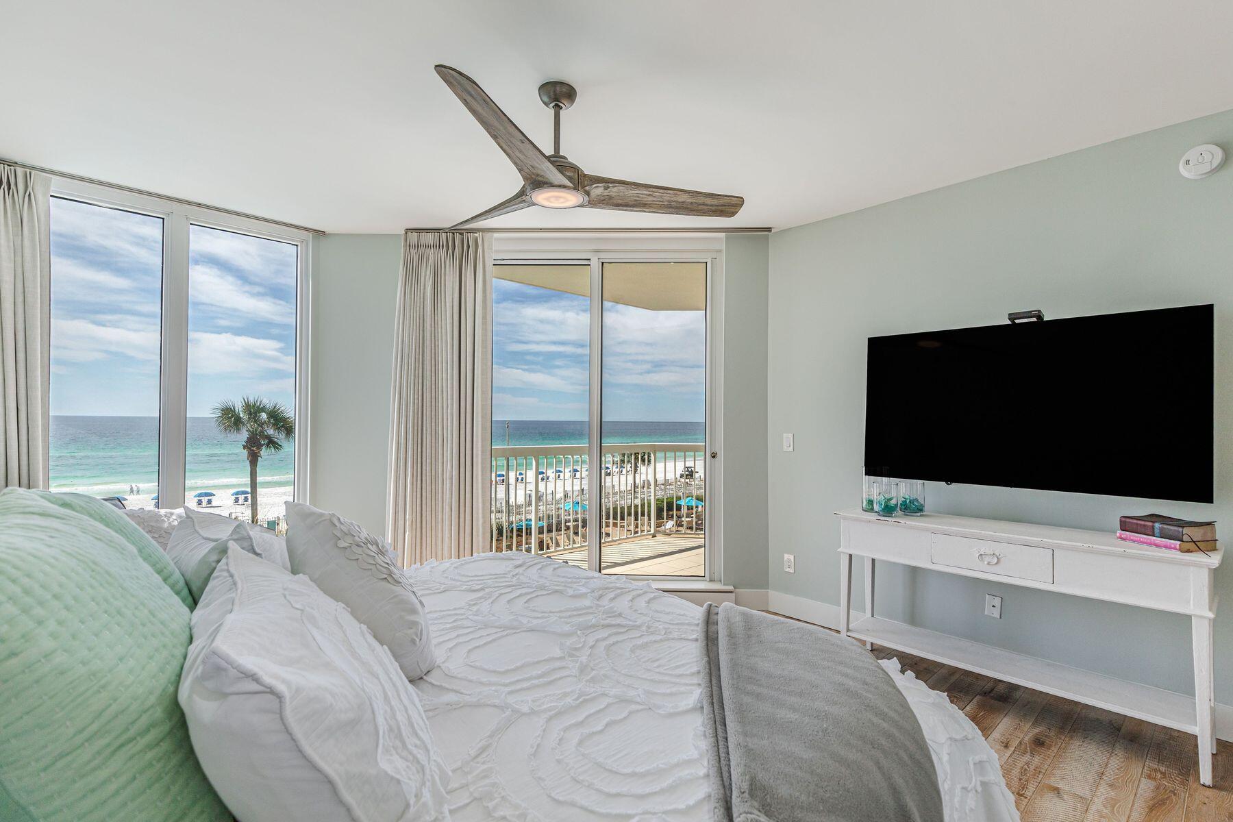 1050 E Highway 98 306E