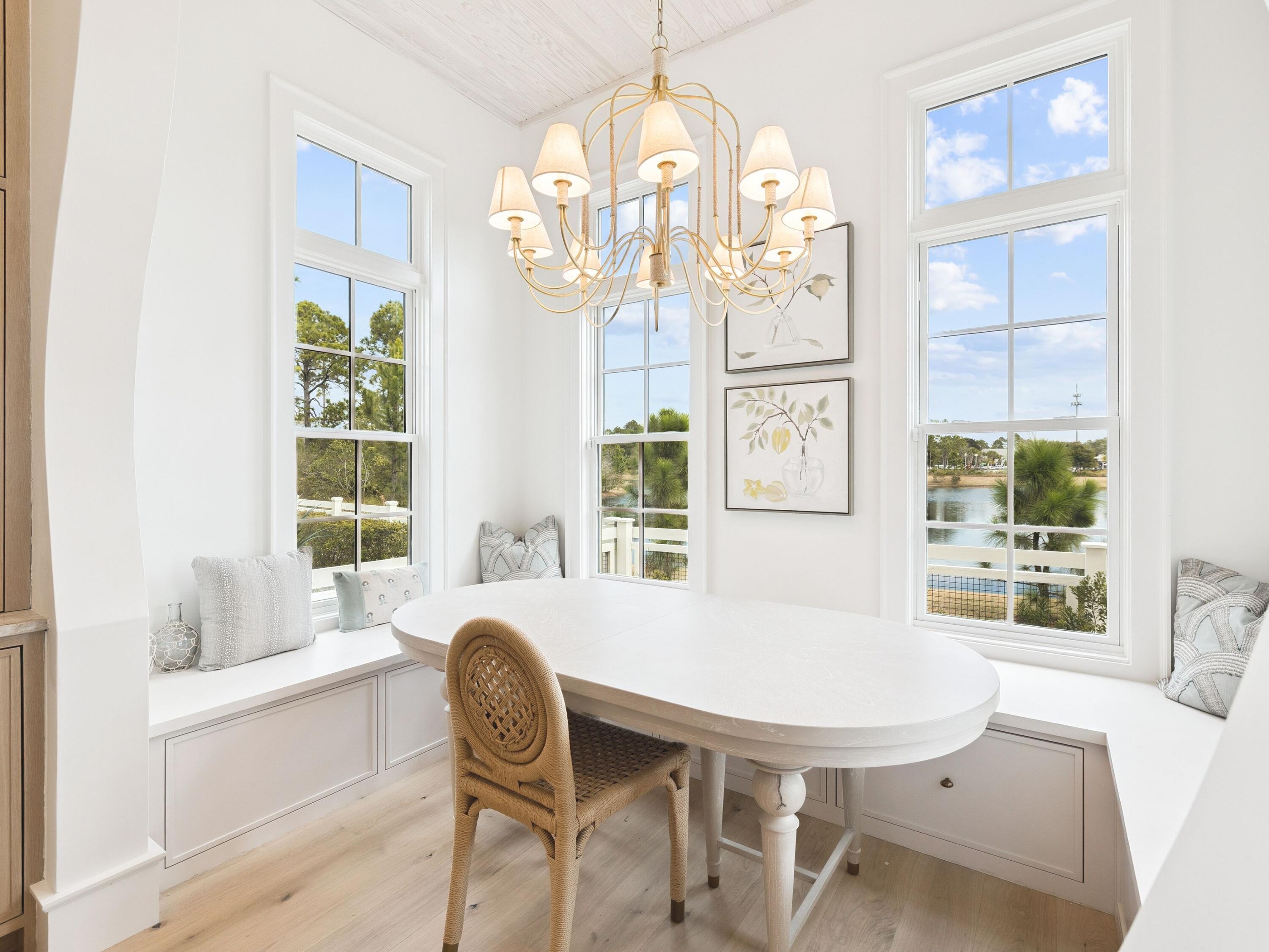 34 Climbing Rose Way