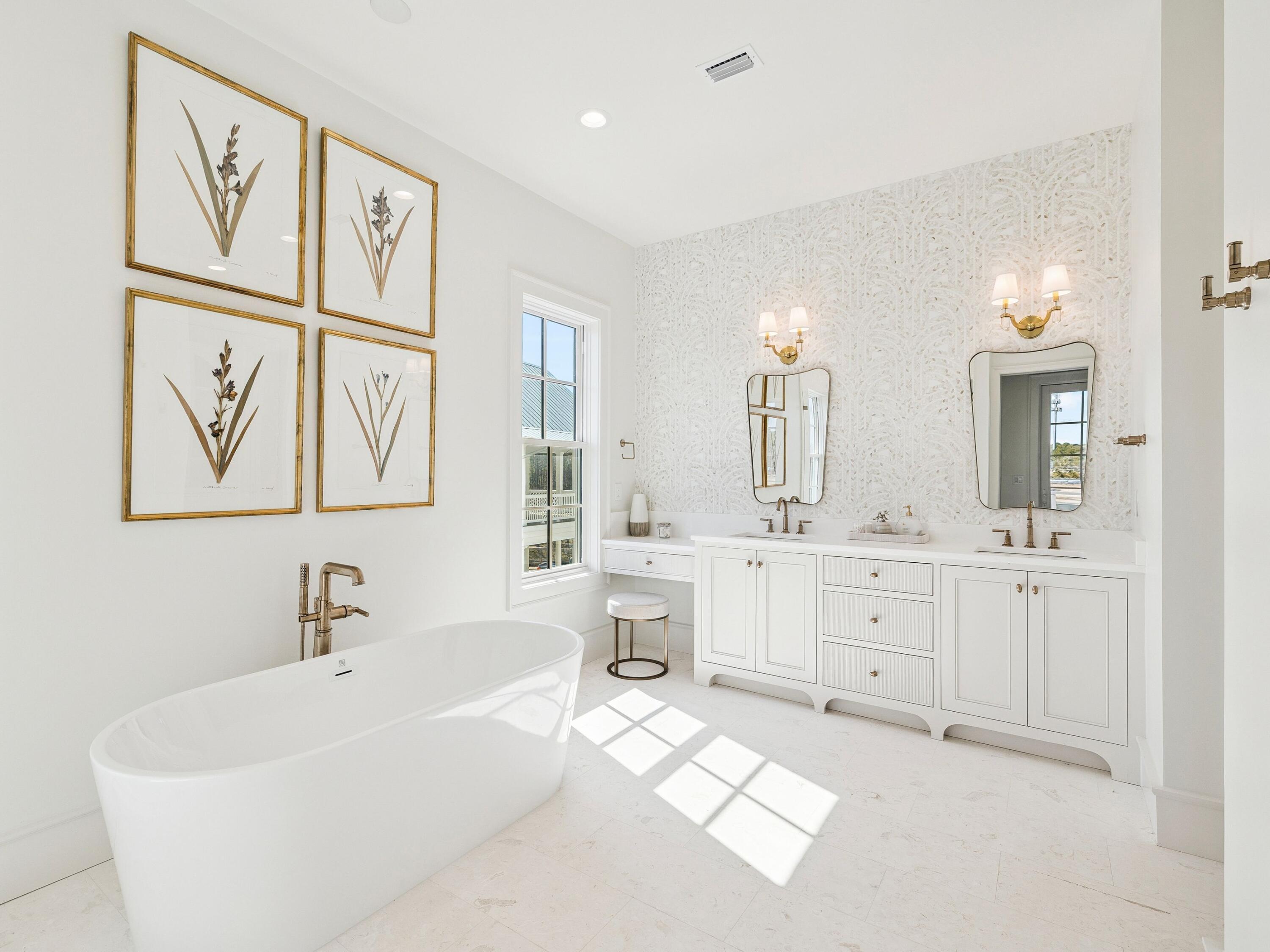 34 Climbing Rose Way