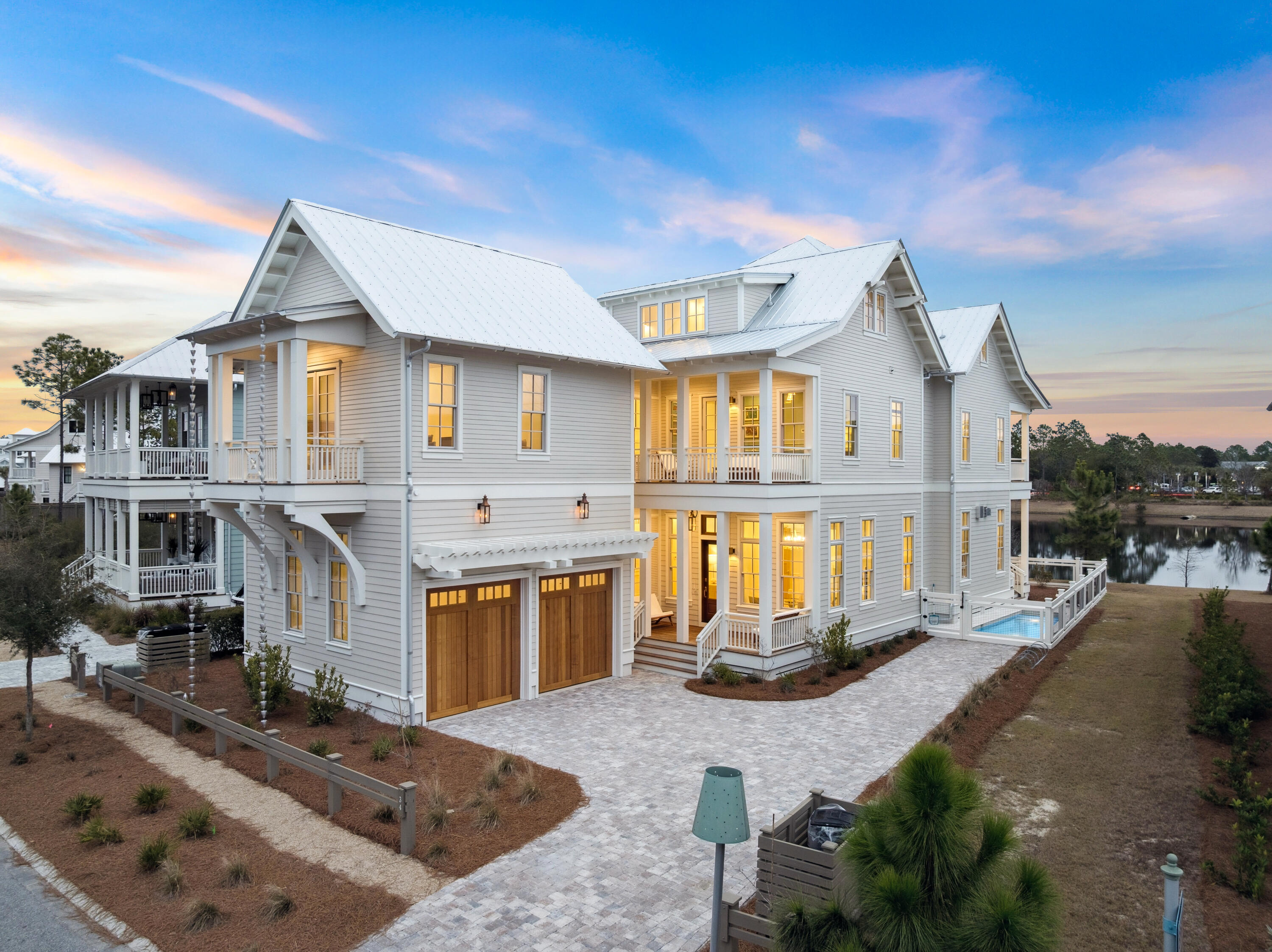 34 Climbing Rose Way