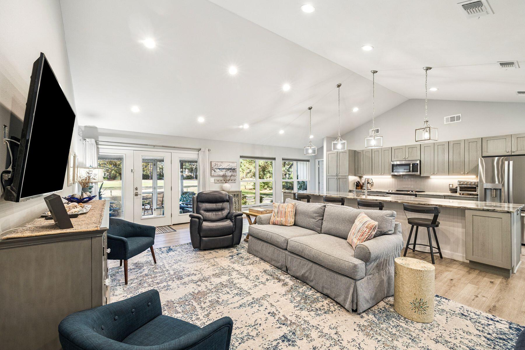 556 Augusta Drive # 11504