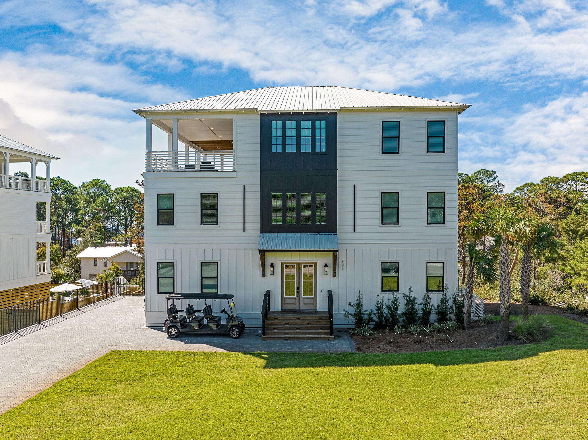 221 Hillcrest Road