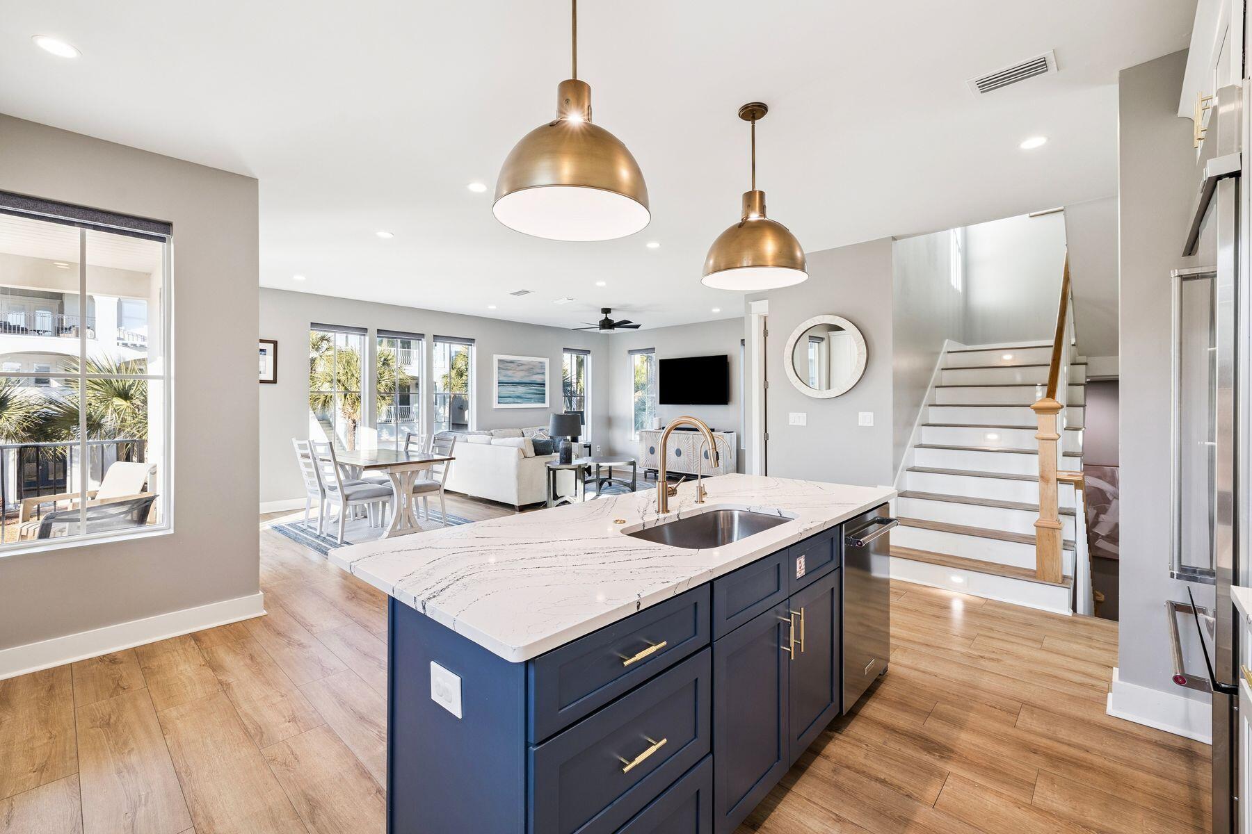 4821 Ocean Boulevard