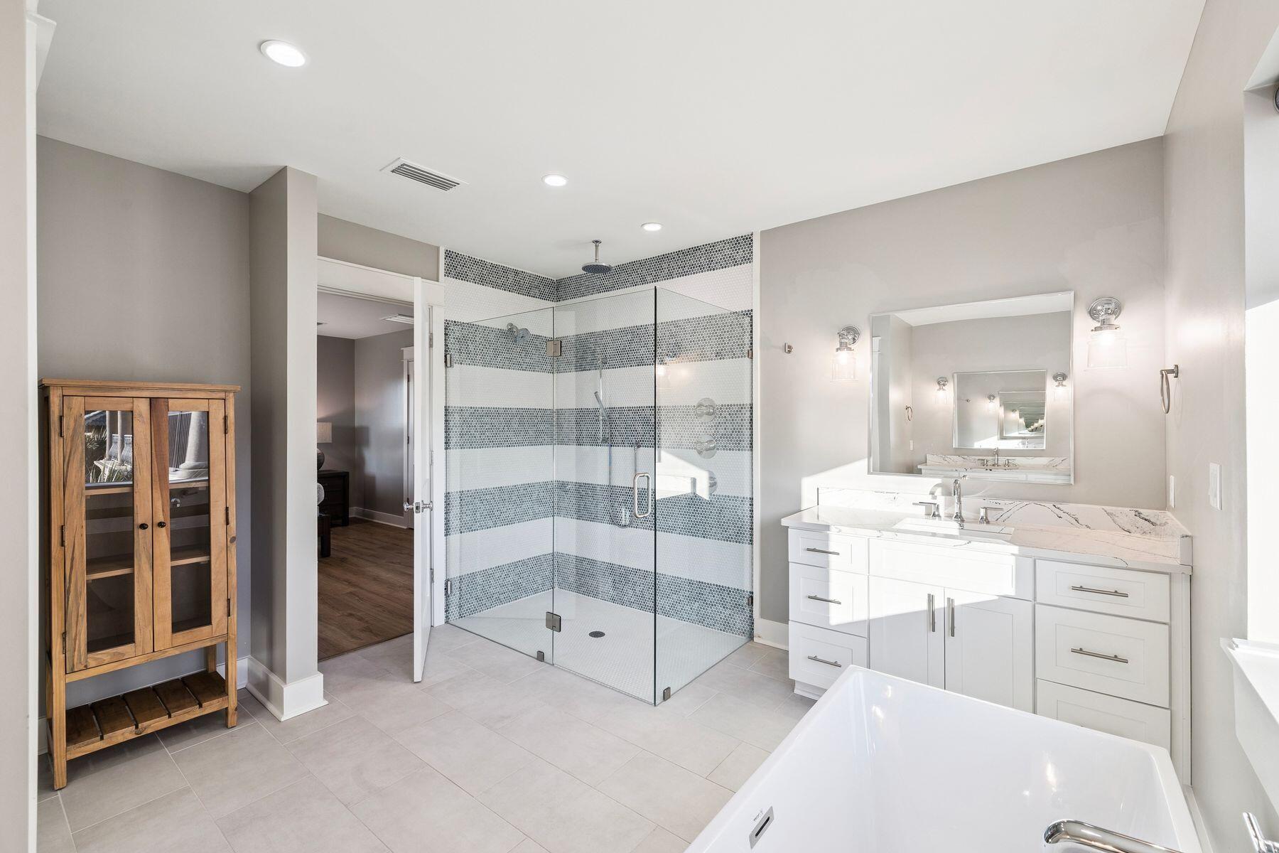 4821 Ocean Boulevard