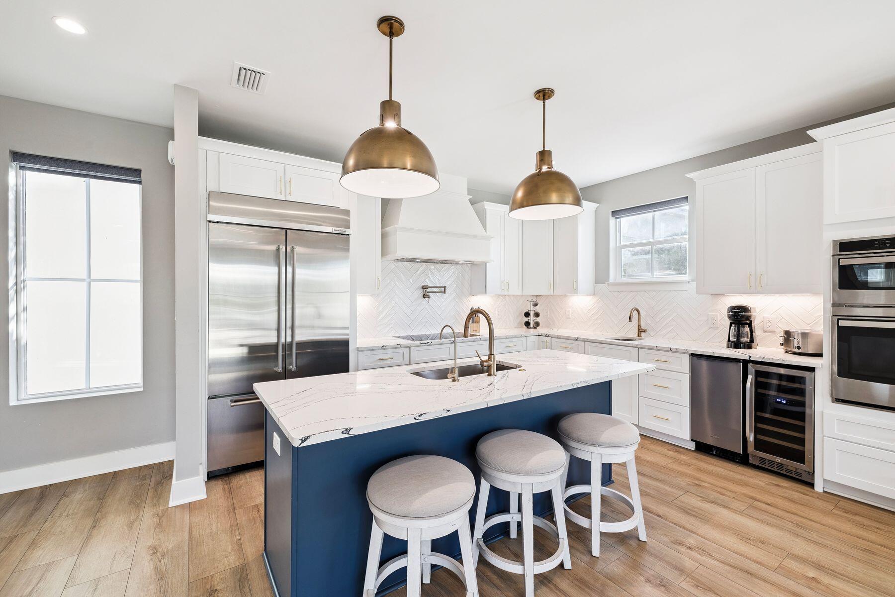 4821 Ocean Boulevard