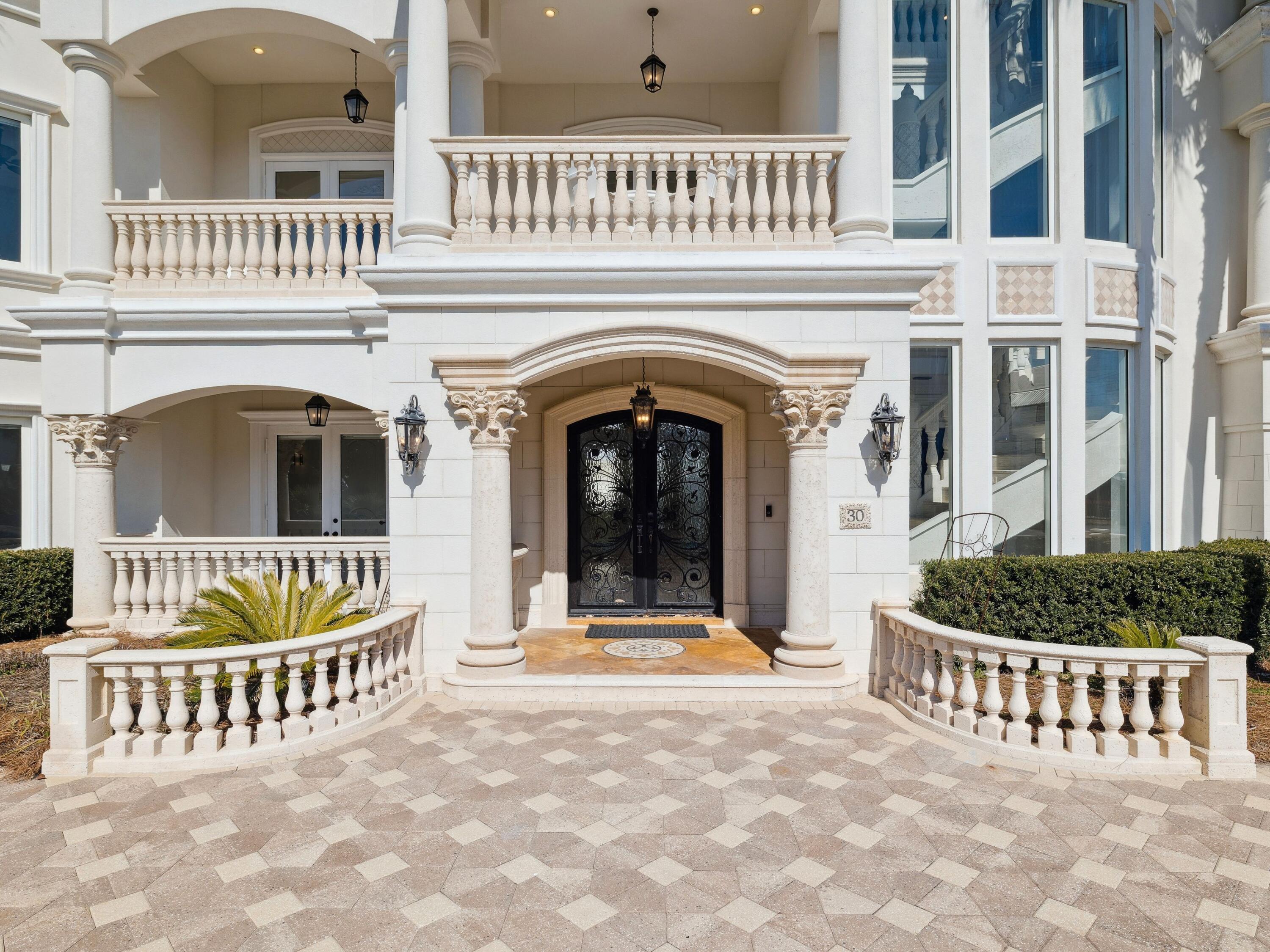 30 Pelican Circle