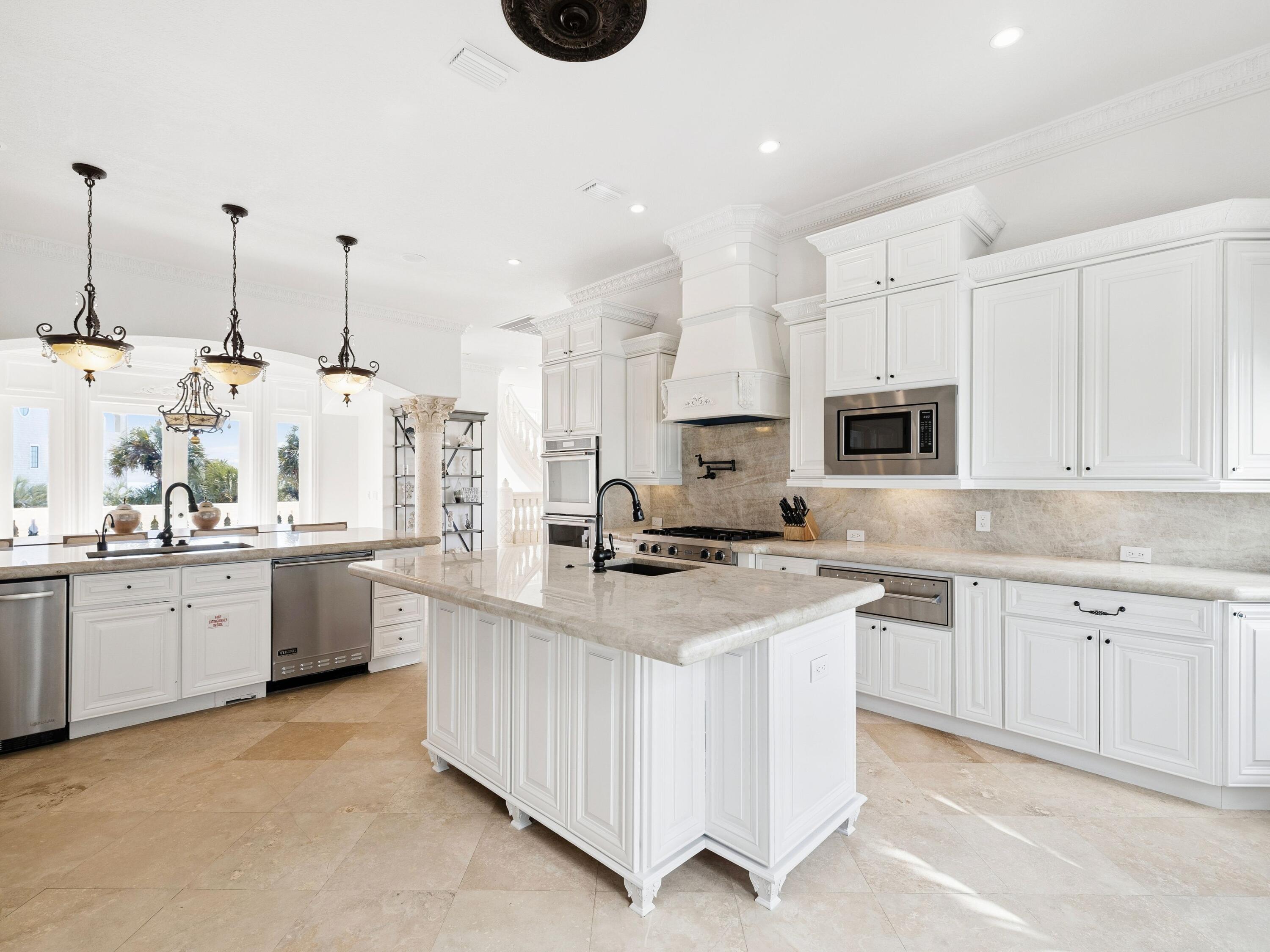 30 Pelican Circle