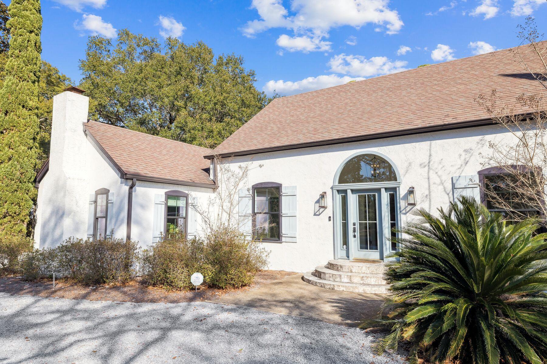 1525 W Hewett Road