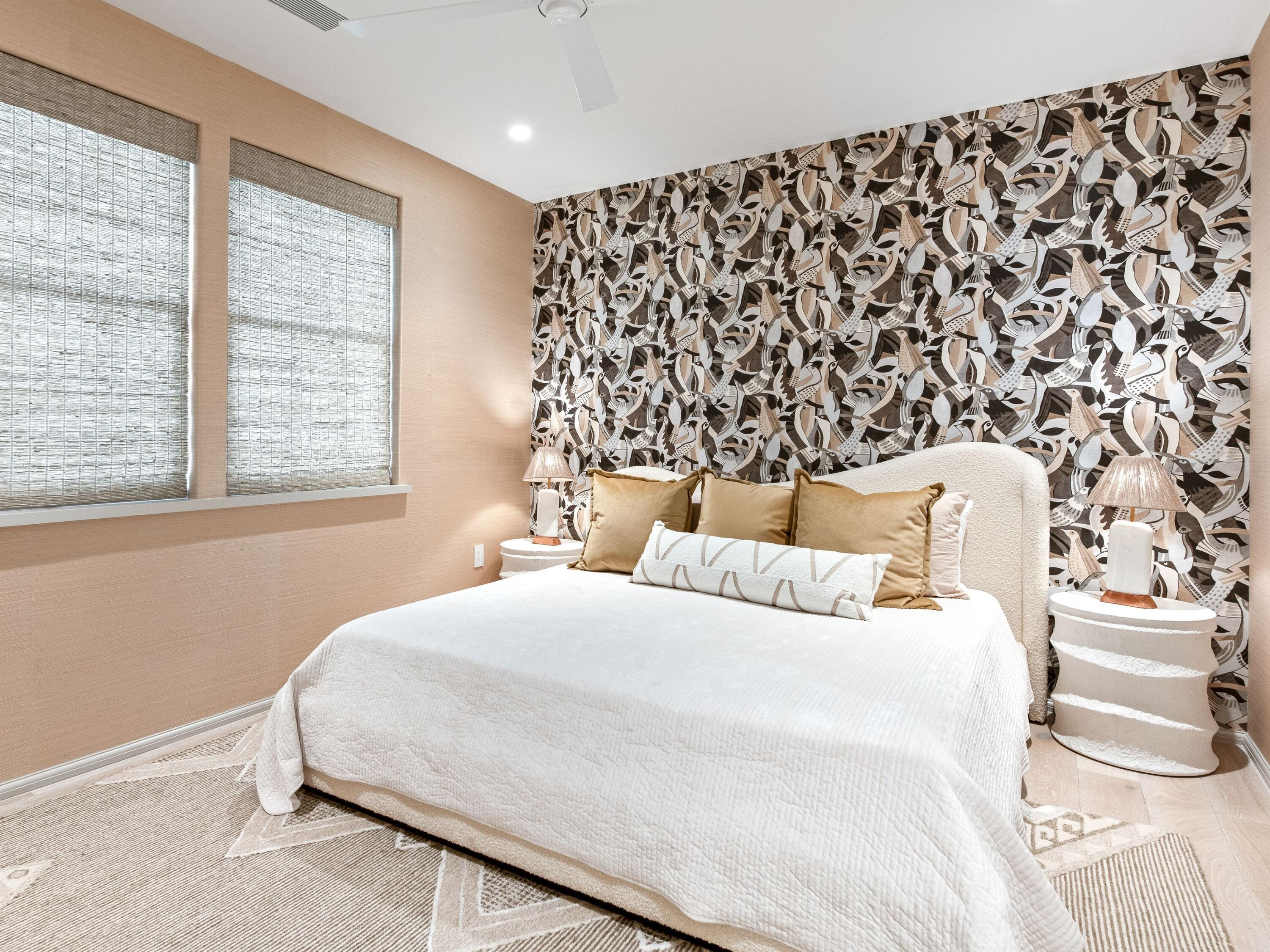 45 W Solaire Way 103