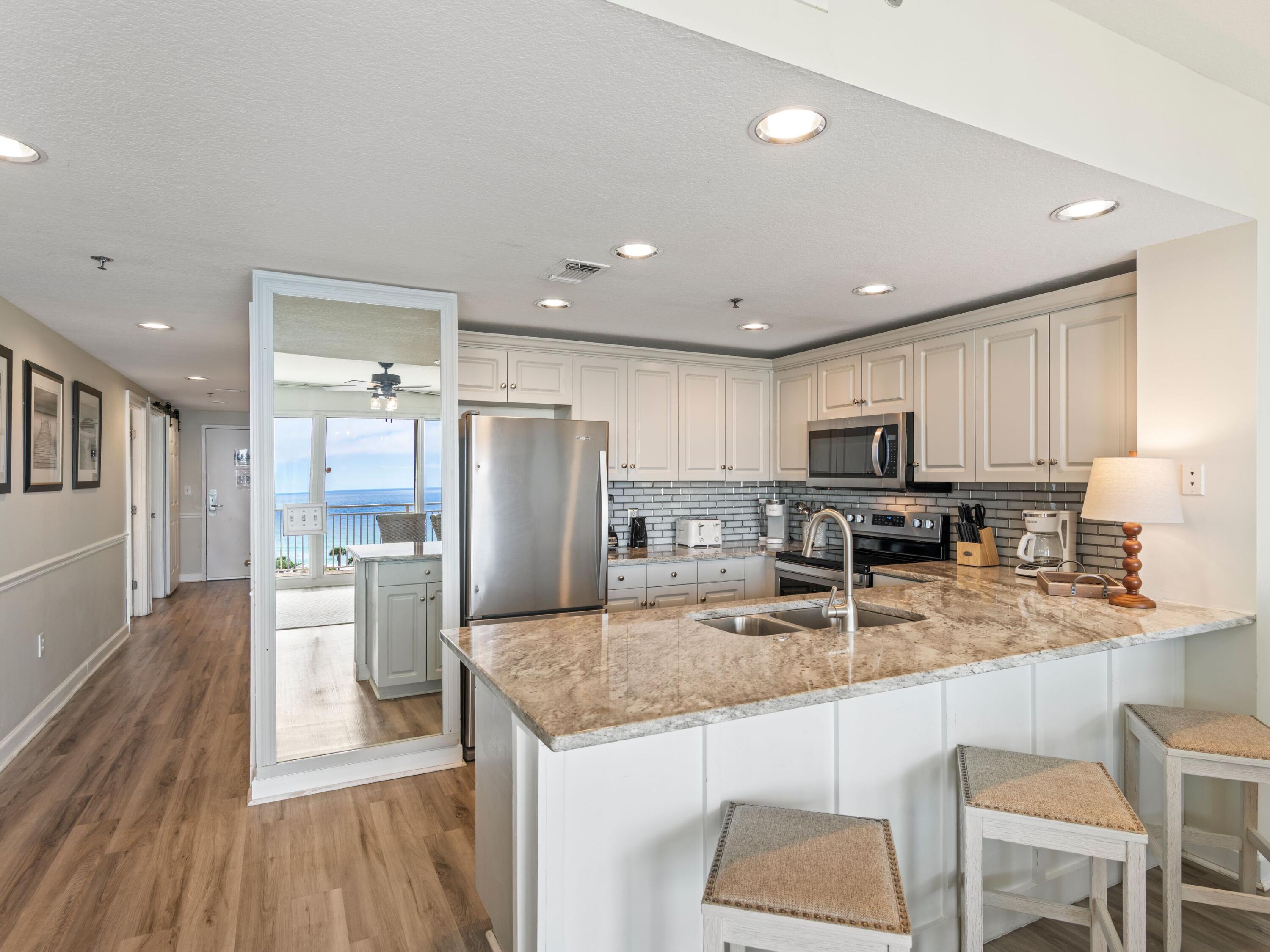 1751 Scenic Highway 98 716