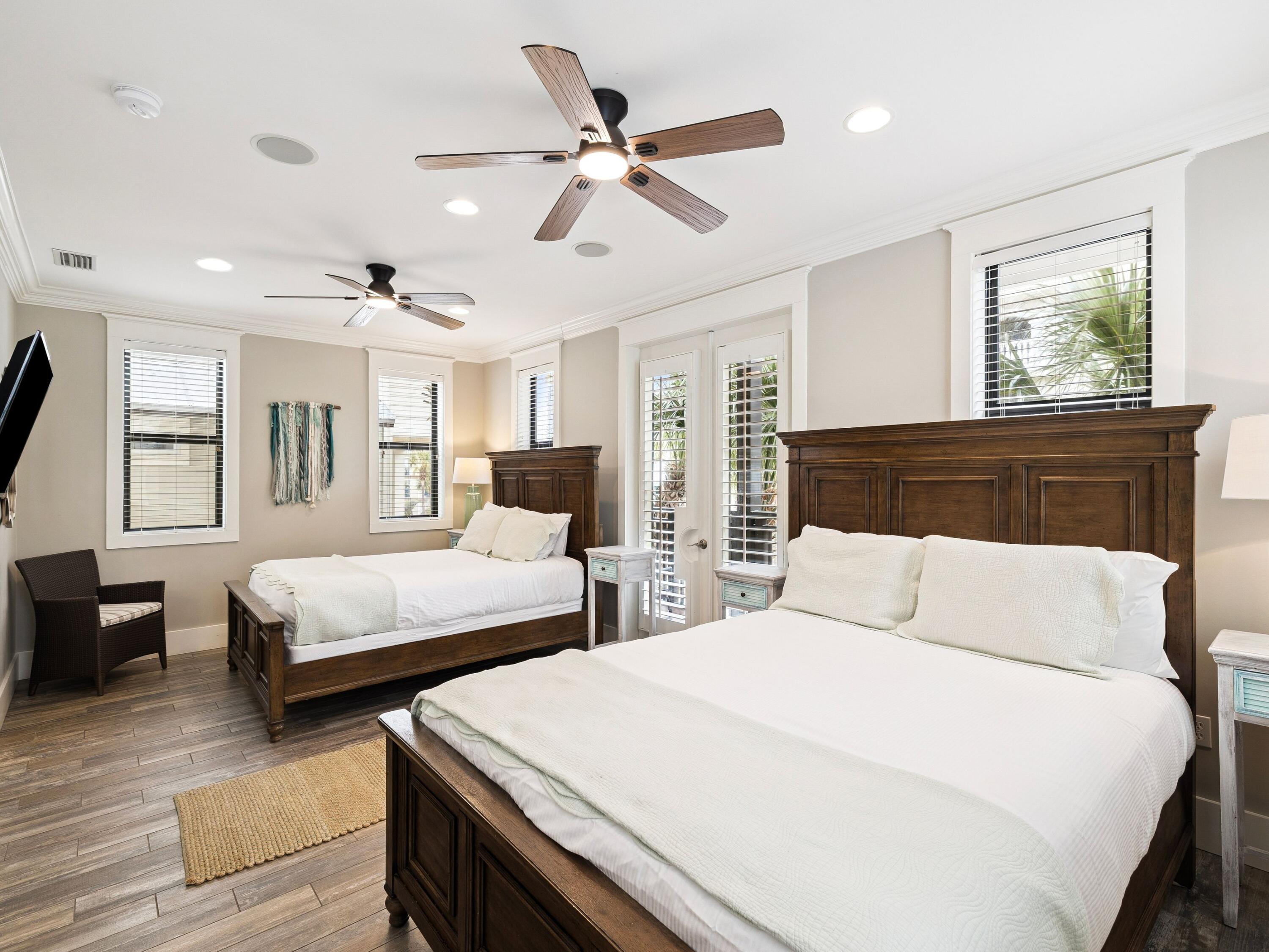 33 W Seacrest Beach Boulevard