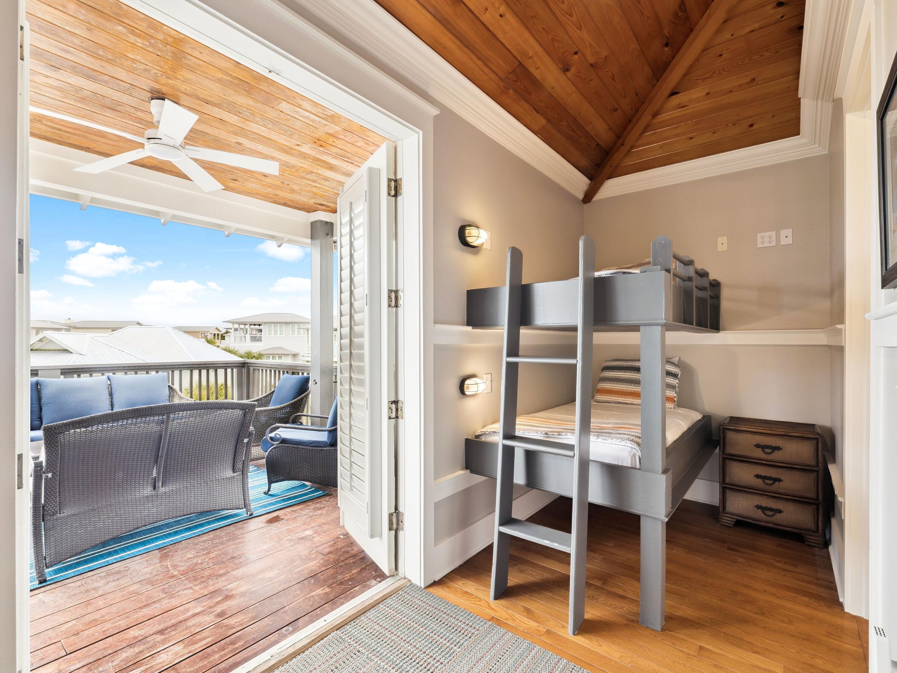 33 W Seacrest Beach Boulevard