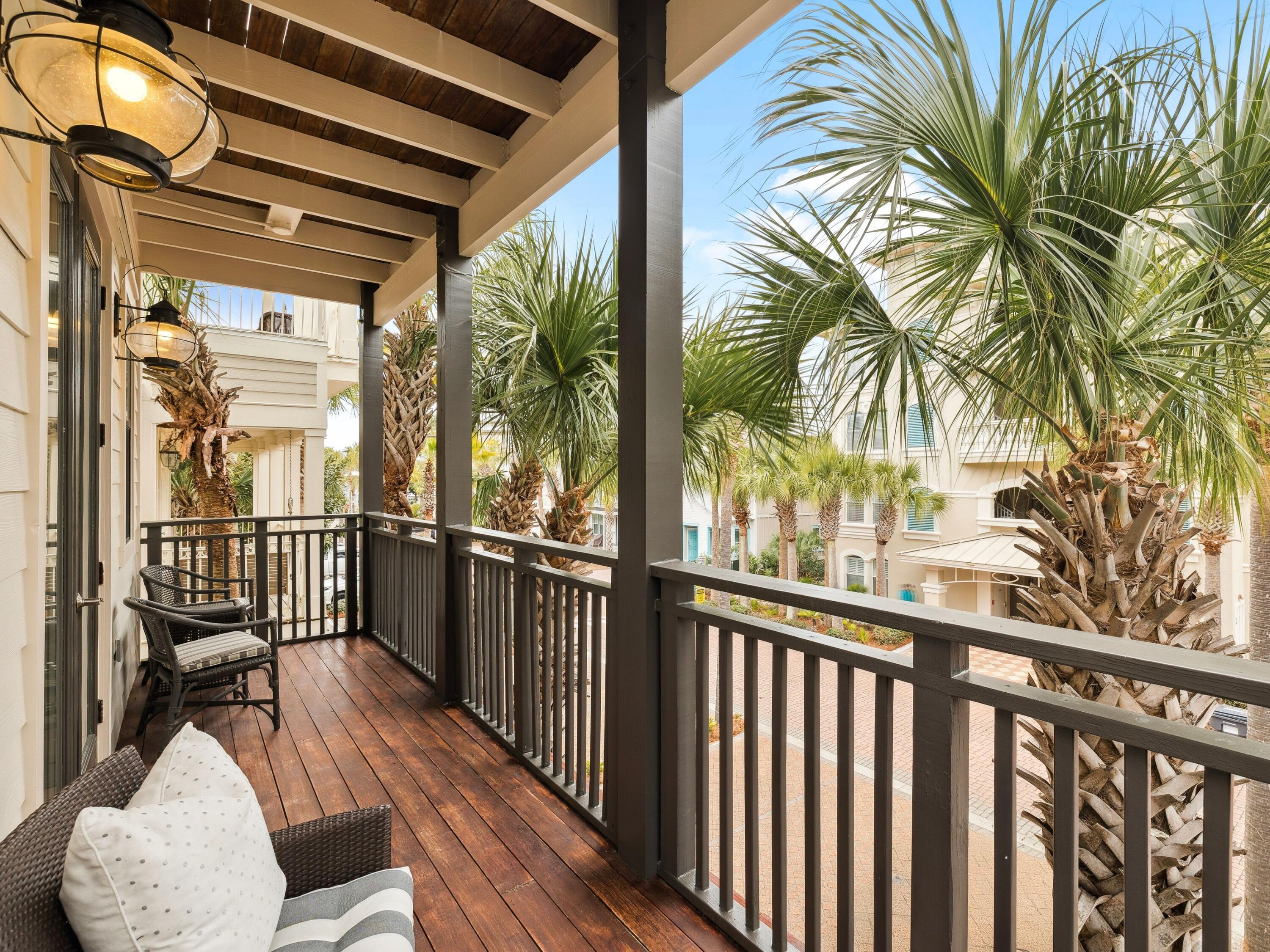 33 W Seacrest Beach Boulevard