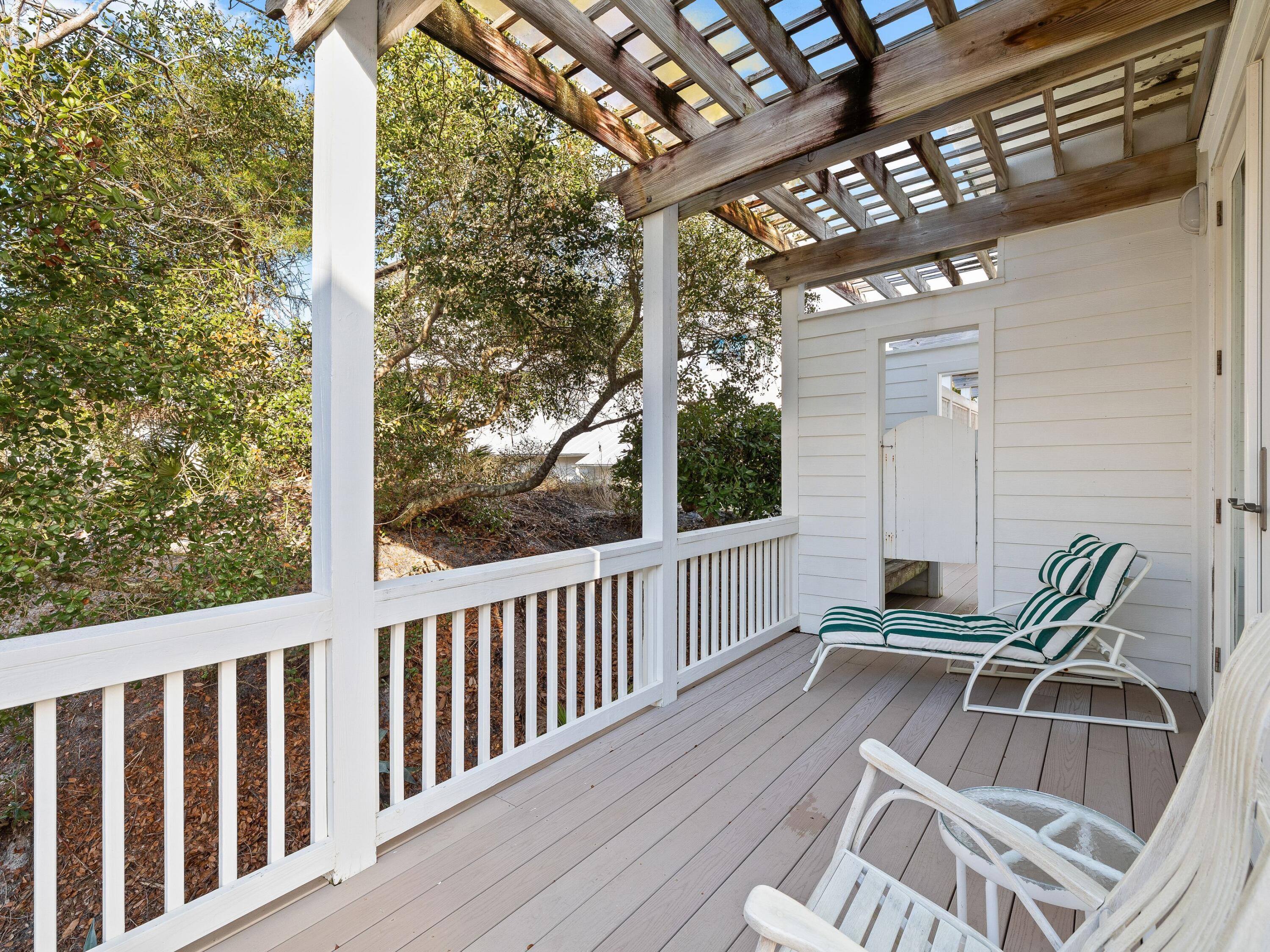 338 Rue Caribe