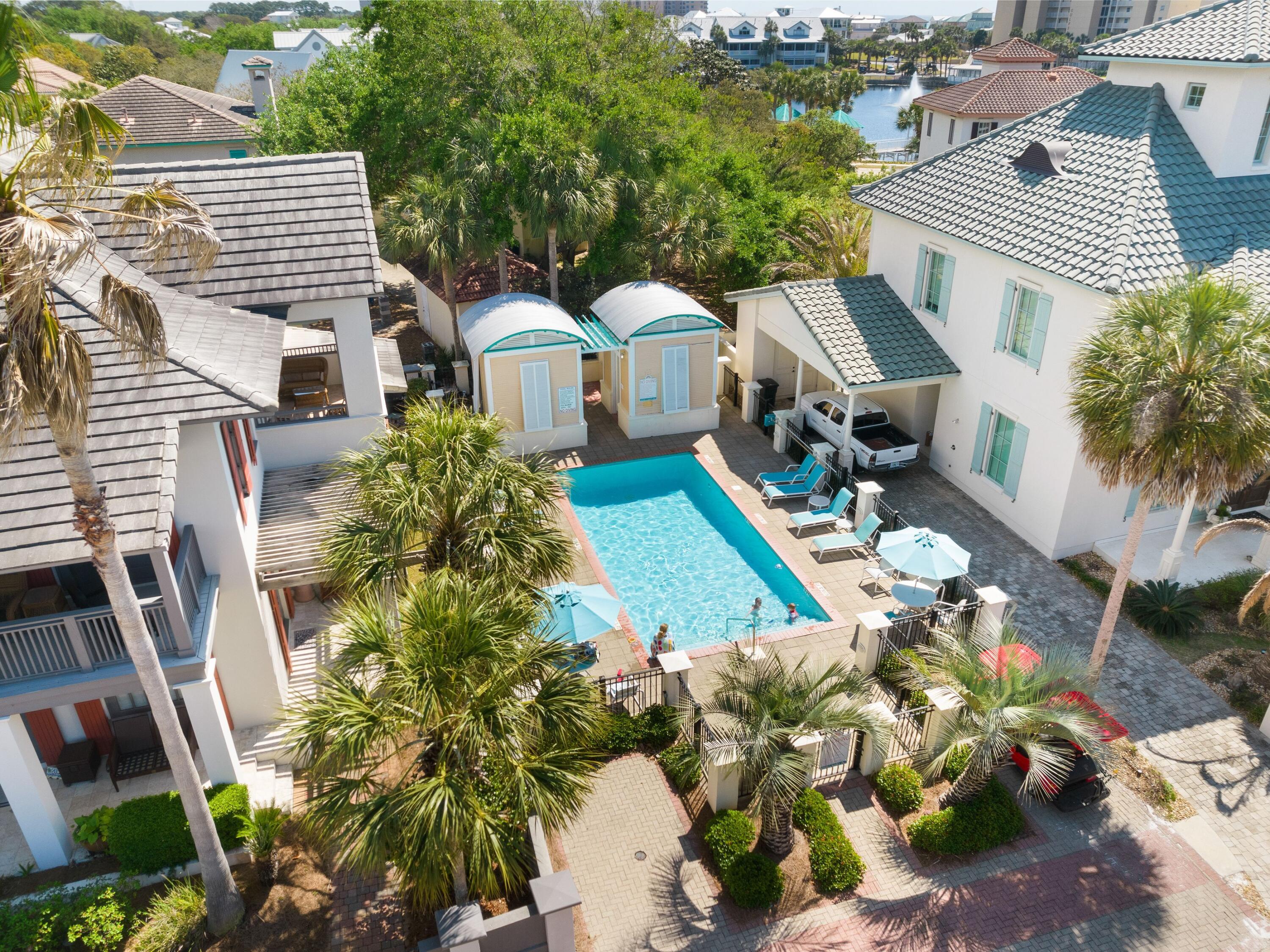 338 Rue Caribe