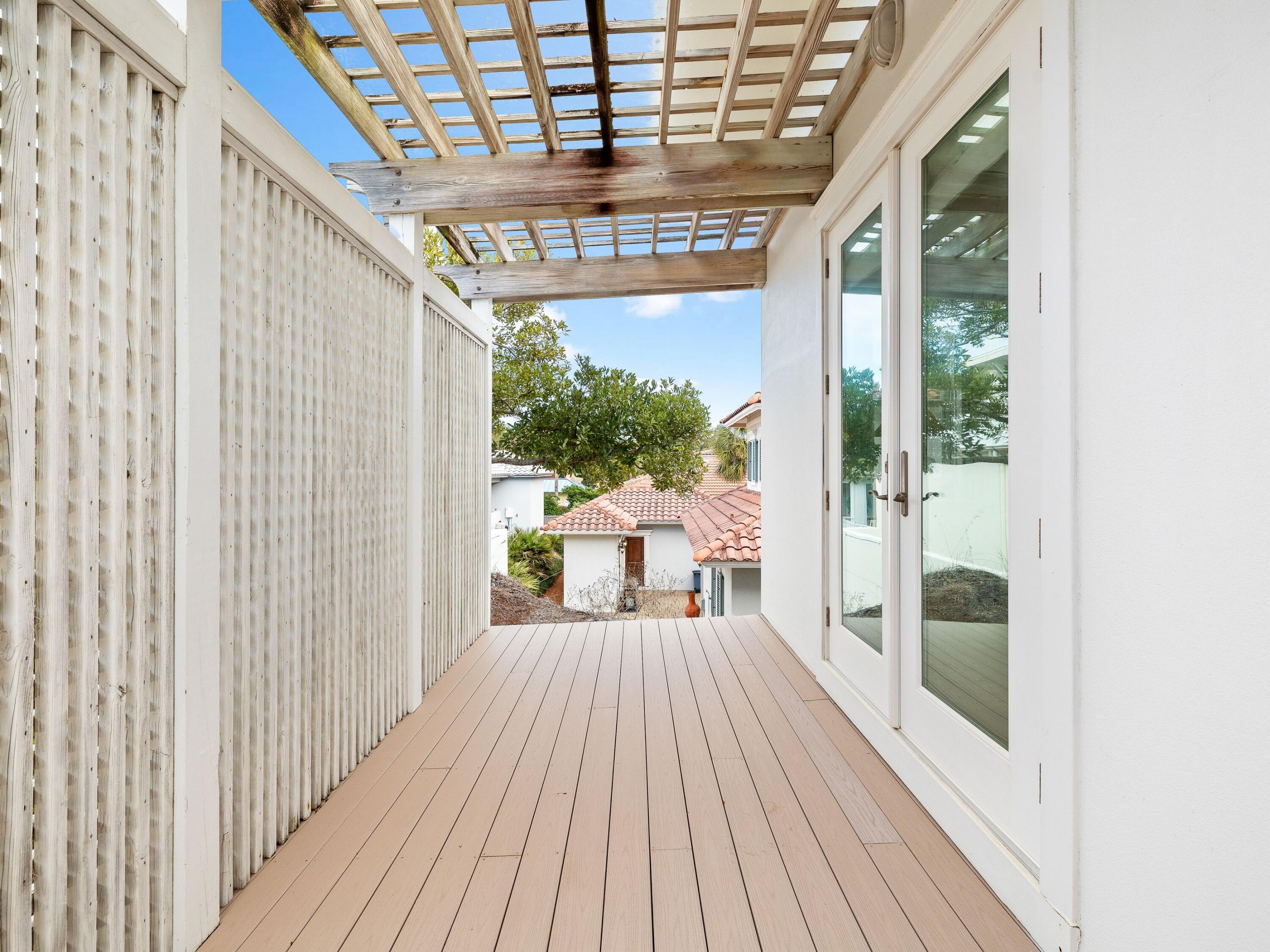 338 Rue Caribe